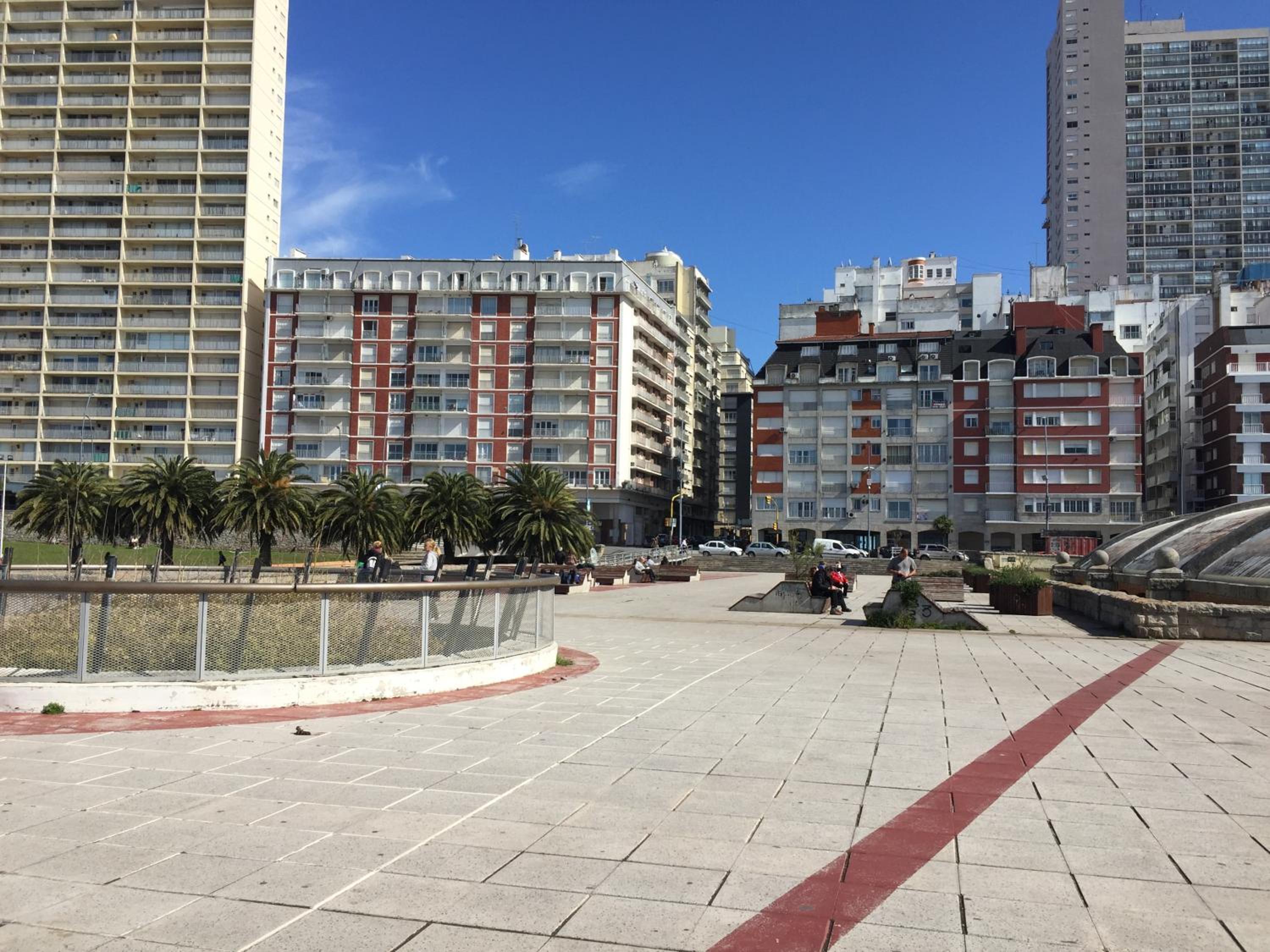 1 Ambiente PLENO CENTRO-1 cuadra CASINO-PEATONAL-Playa PUNTA IGLESIAS-POPULAR