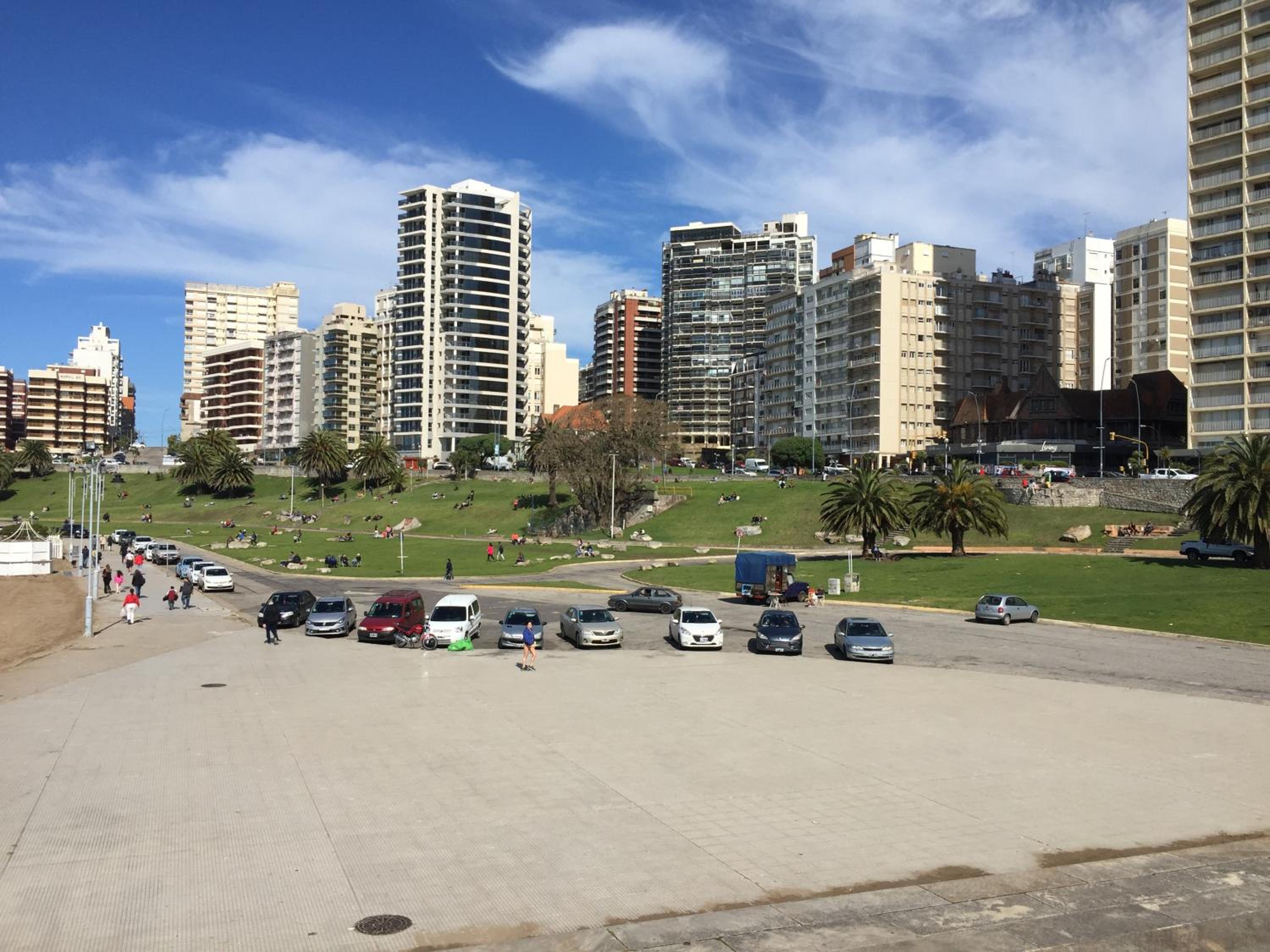 1 Ambiente PLENO CENTRO-1 cuadra CASINO-PEATONAL-Playa PUNTA IGLESIAS-POPULAR