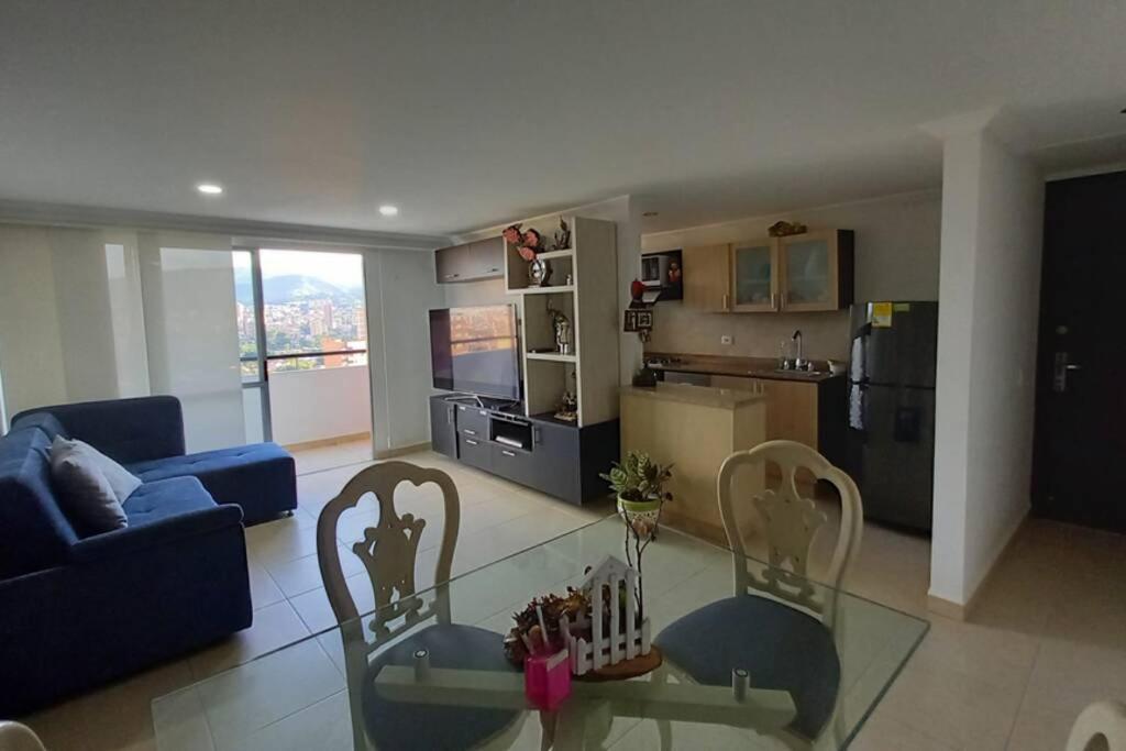 Apartamento en Calasanz con piscina y parqueadero