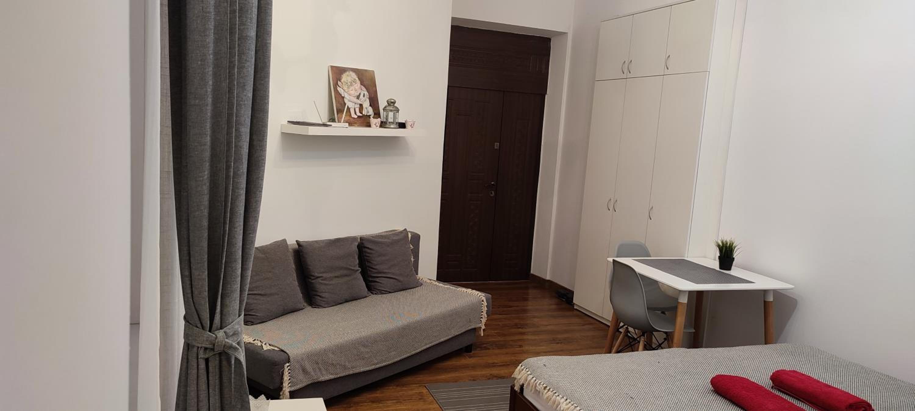 Center Cozy Studio view 5