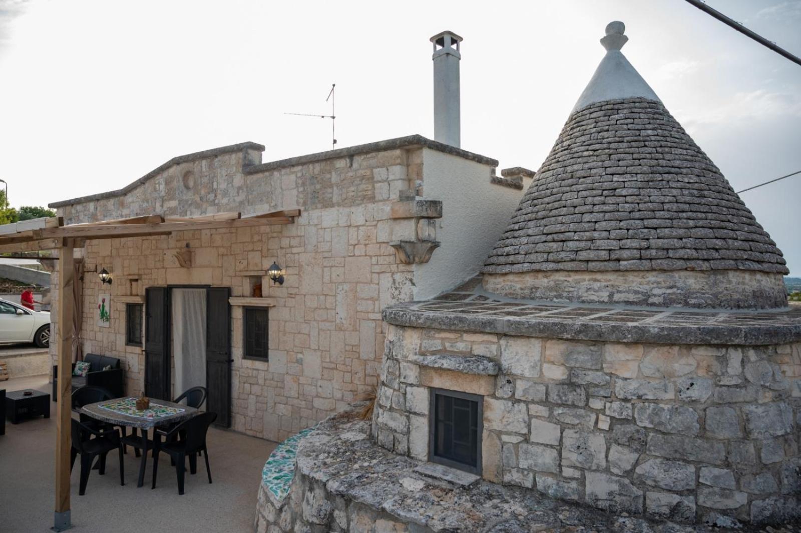 Trullo Monticello view 4
