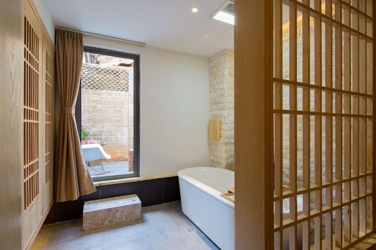 Lijiang Sunshine Nali Inn