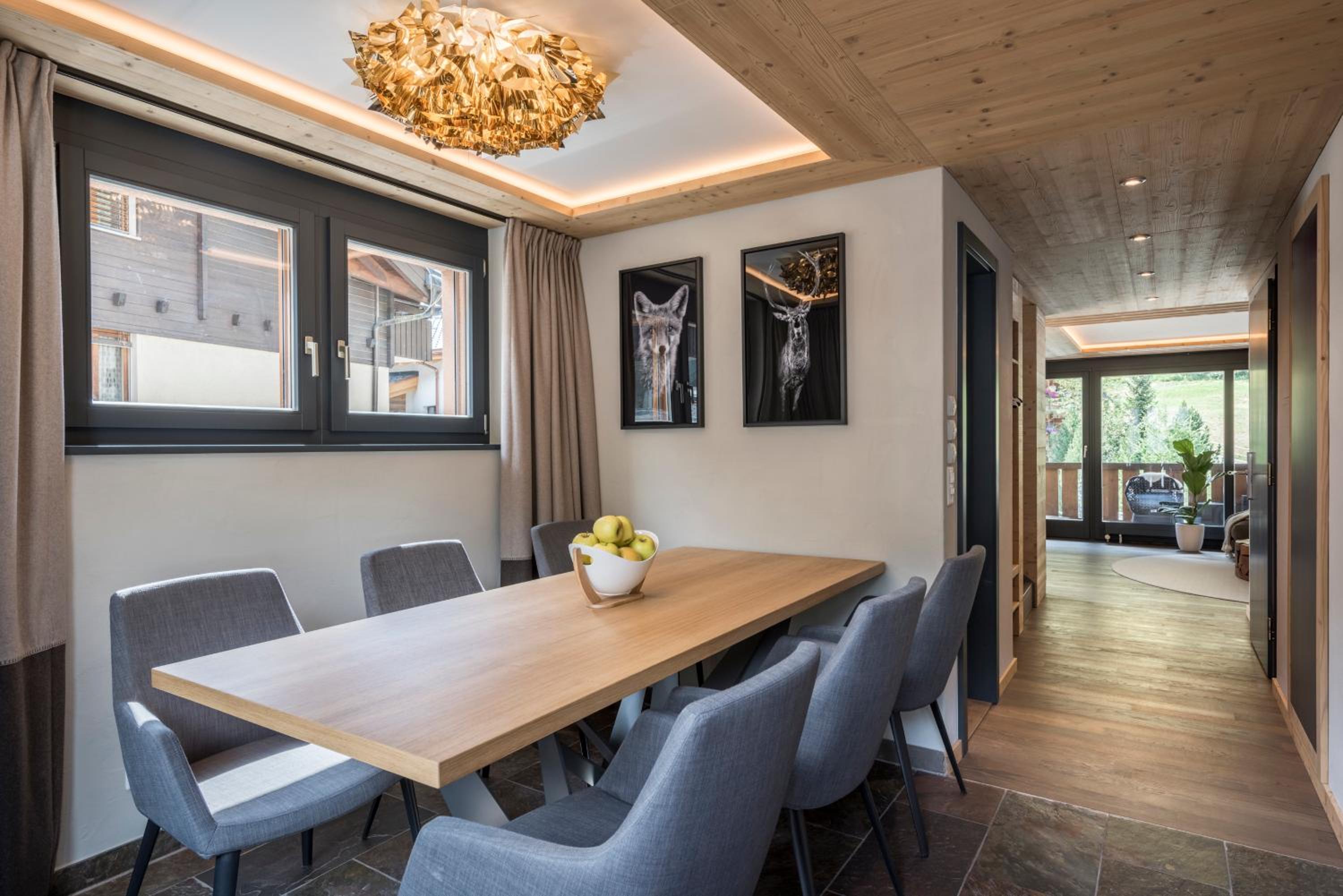 Modernes Apartment, beim Bahnhof by ZermattStays view 5