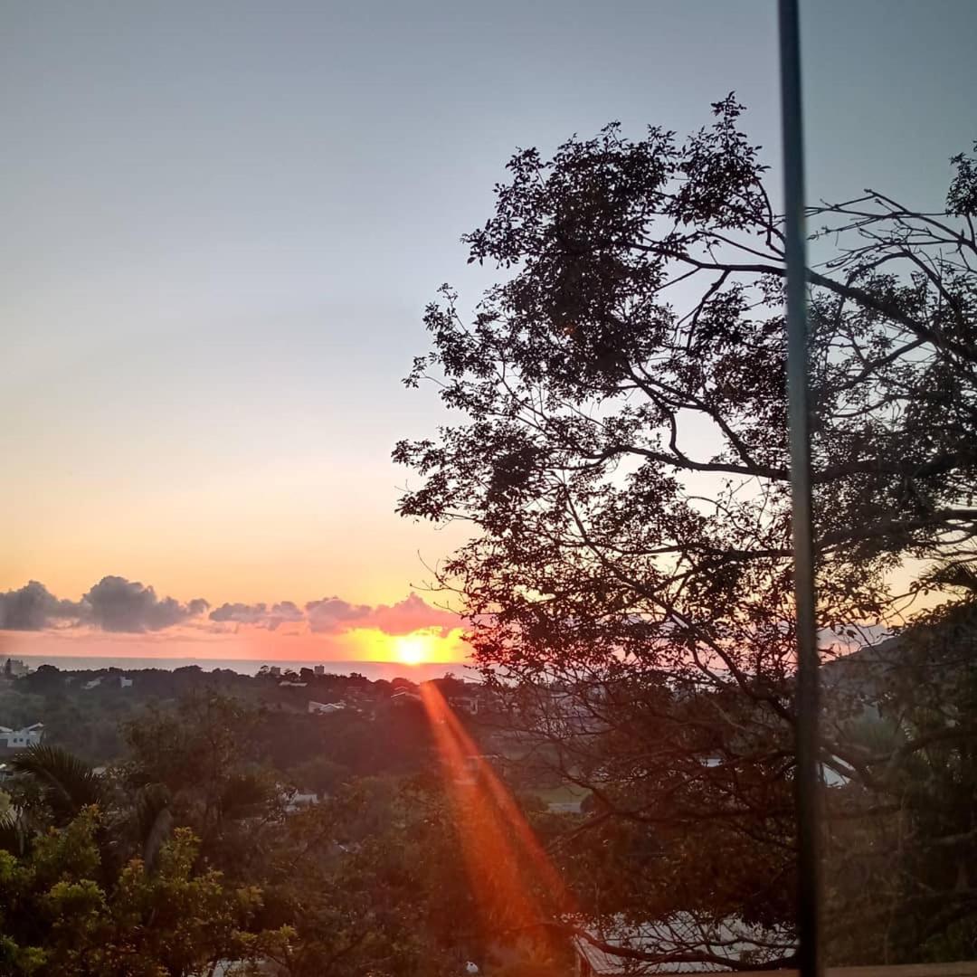 Casa espaçosa à 5min da praia Floripa vista pro mar de 2 até 12 hóspedes