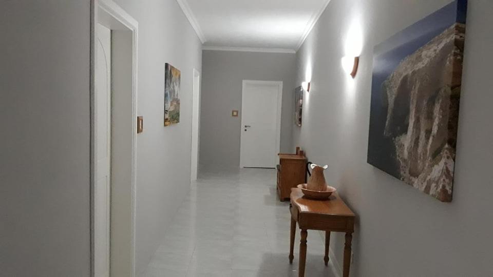 Ramzam - Spacious & Modern 3 bedroom apartment with roof terrace view 3