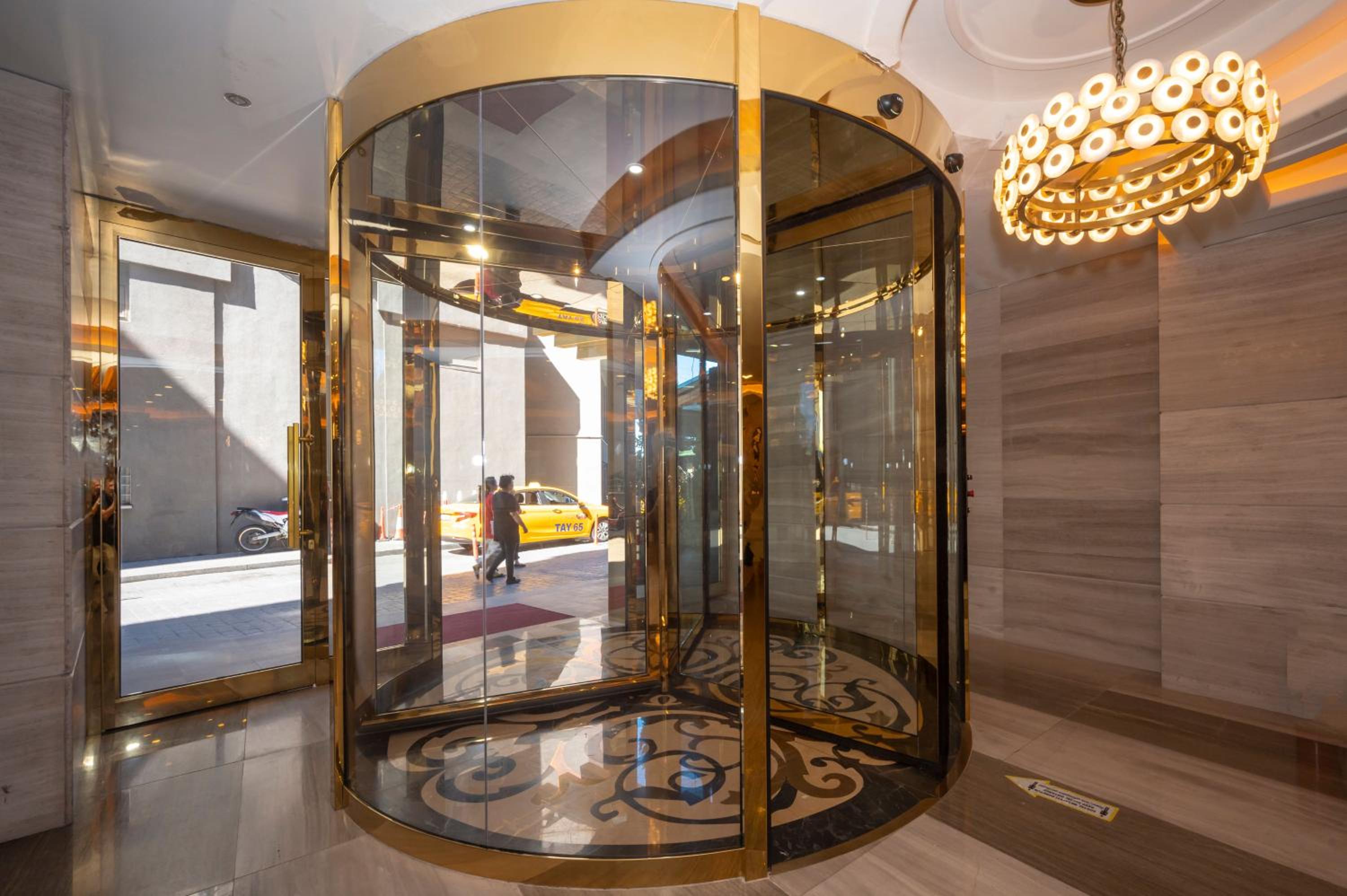 Ramada By Wyndham Istanbul Pera Taksim - Image 64