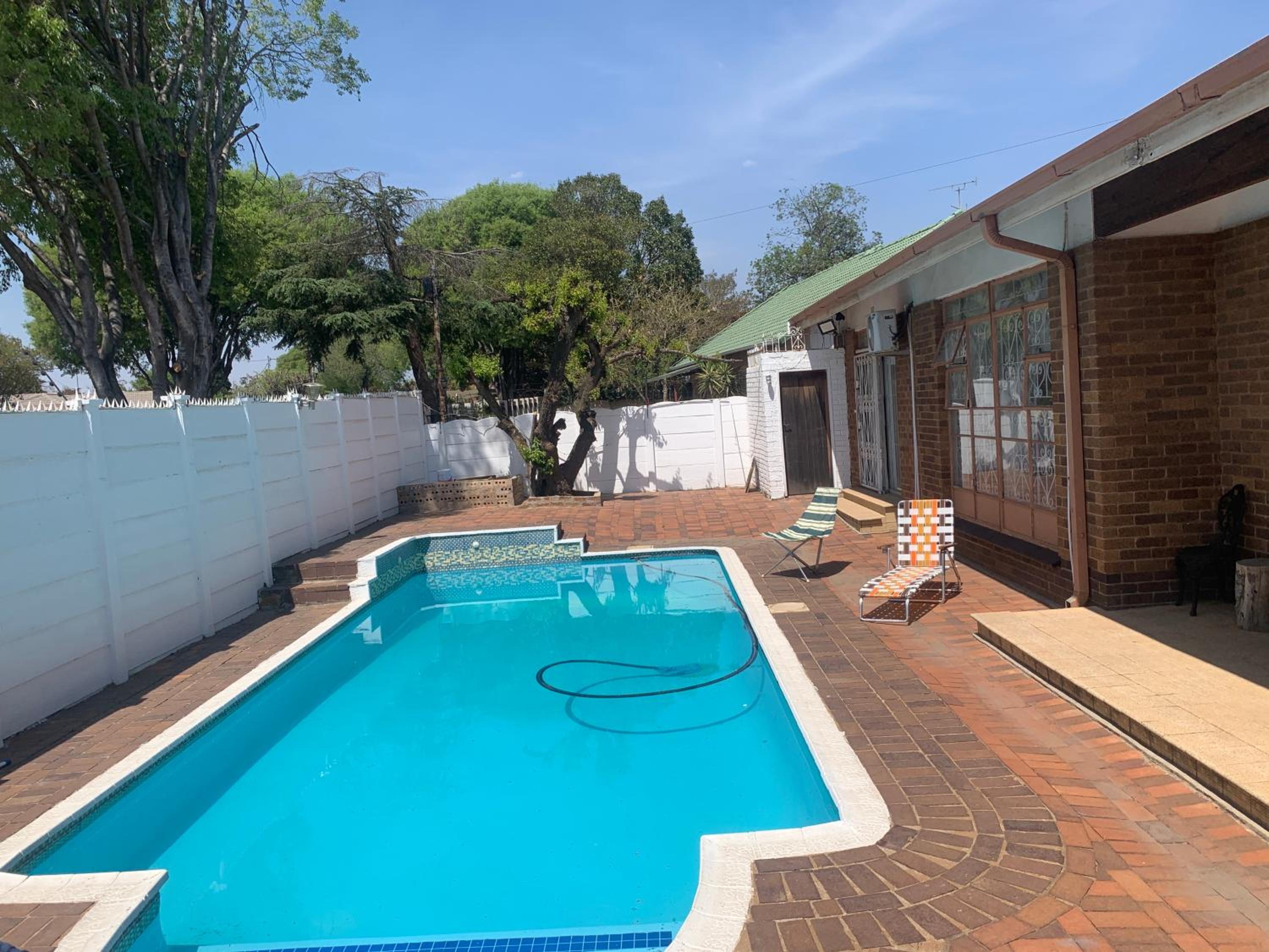 Gold Reef Hideout