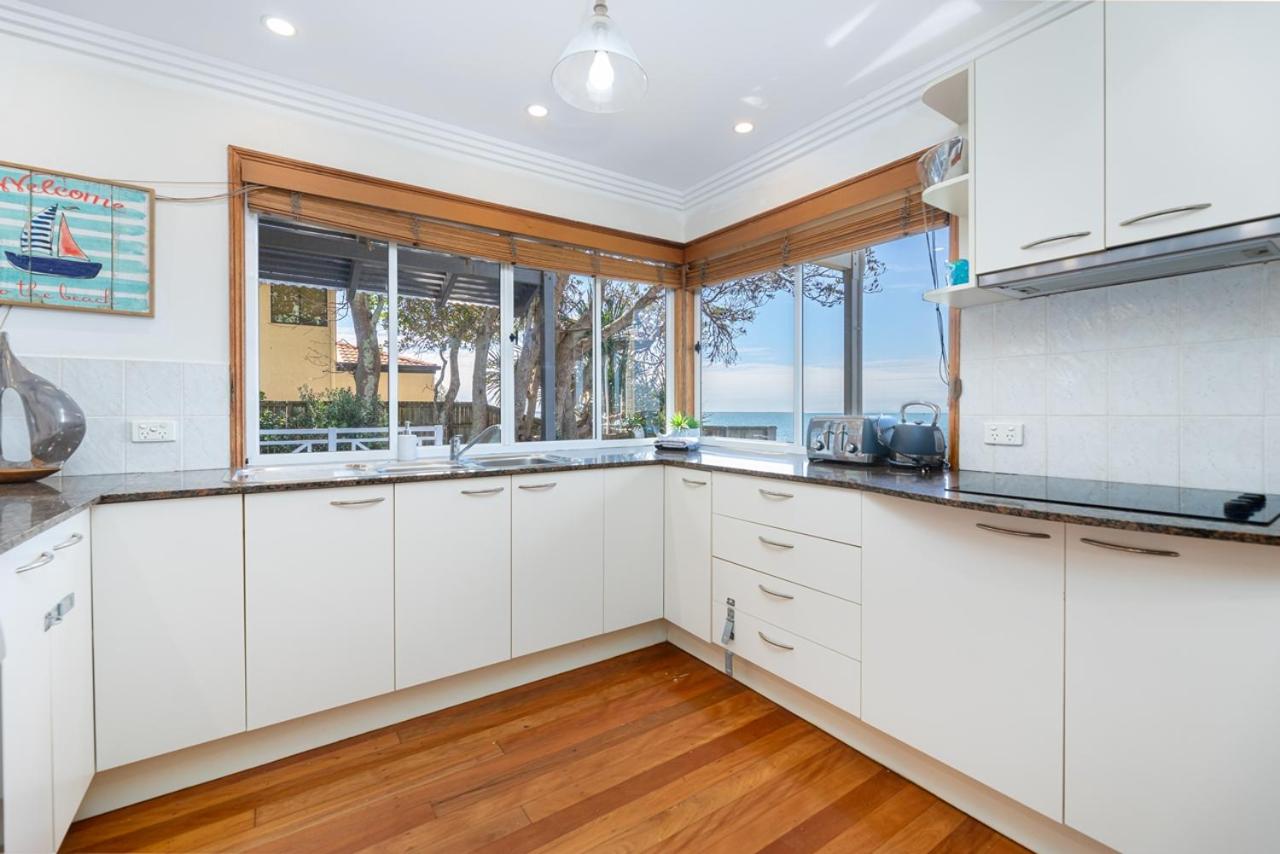 Ocean Pearl - 3 bedroom beachfront property!
