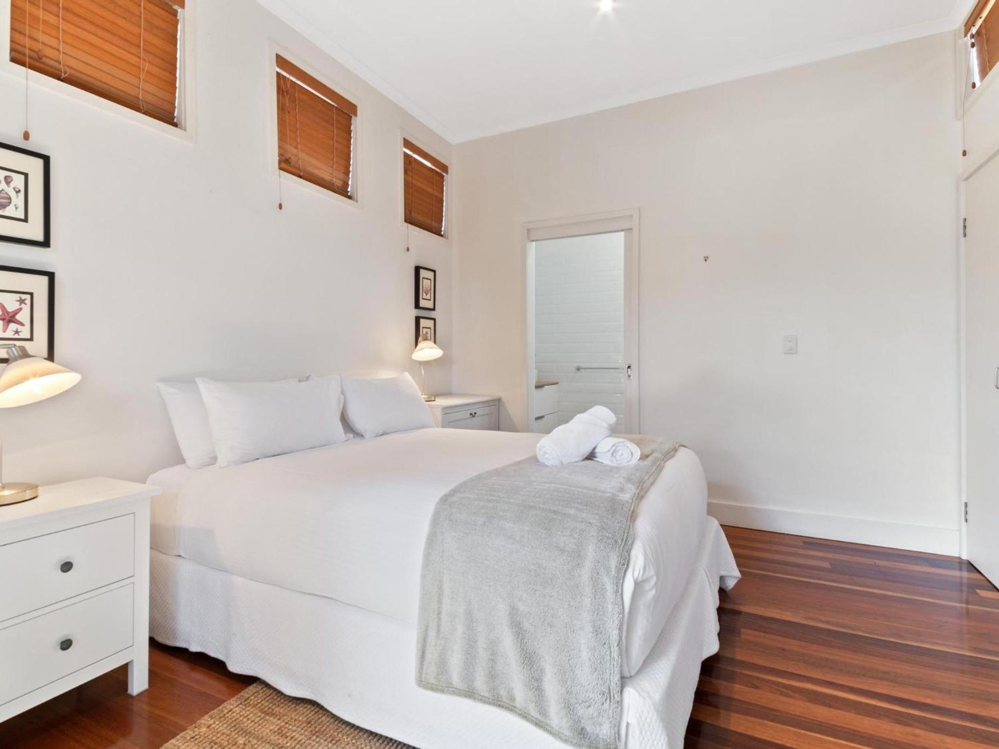 Baleen Beach House by Discover Stradbroke