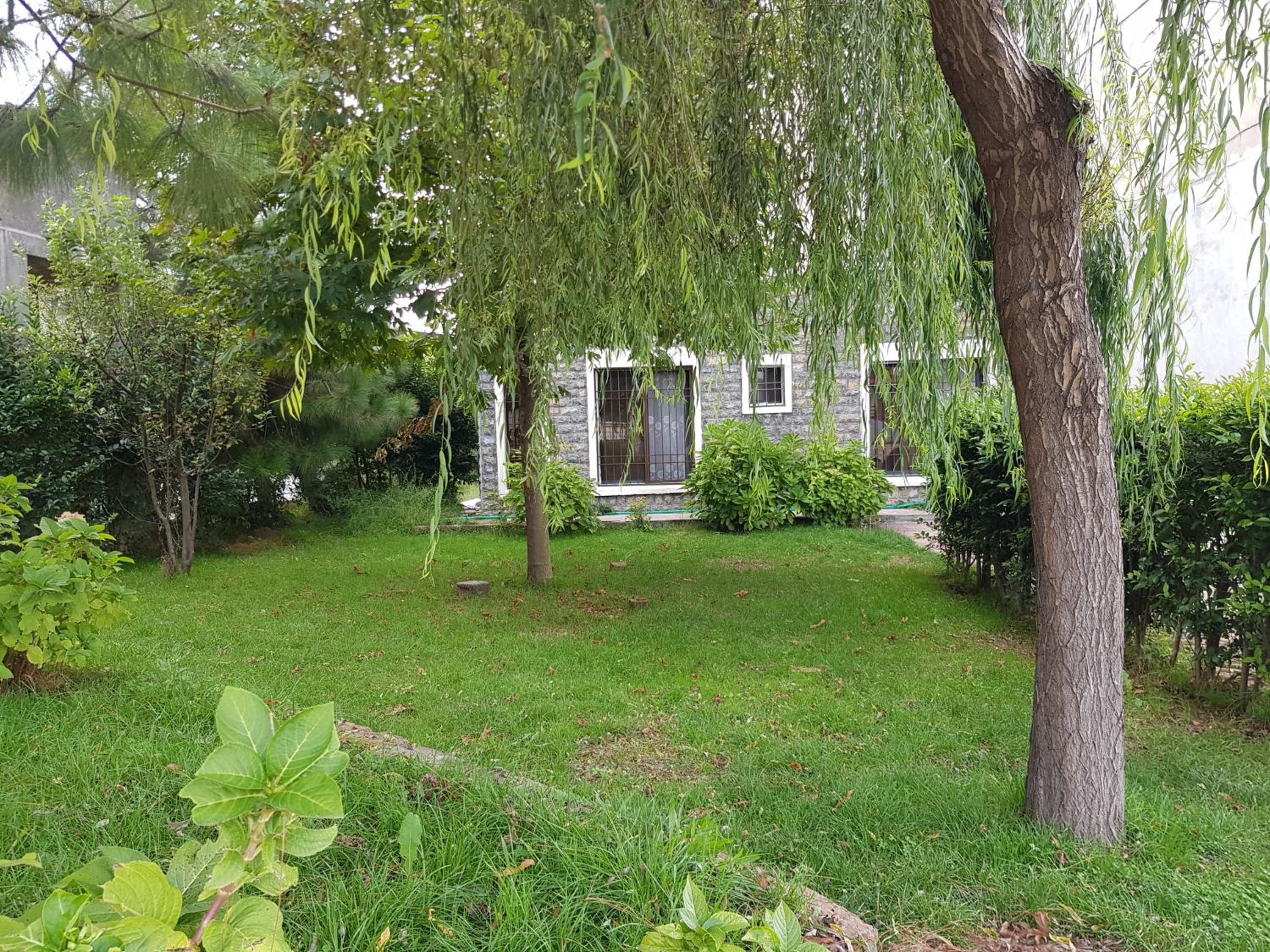 Entire Apartment 2bed Condo at Burban Oakwood