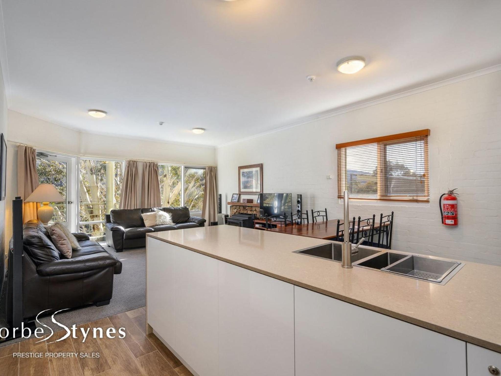 Hotel Inala 5 - Image 1