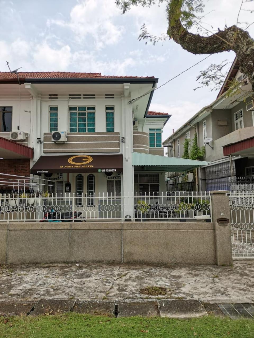 G Fortune Guest House Victoria Green photo 1