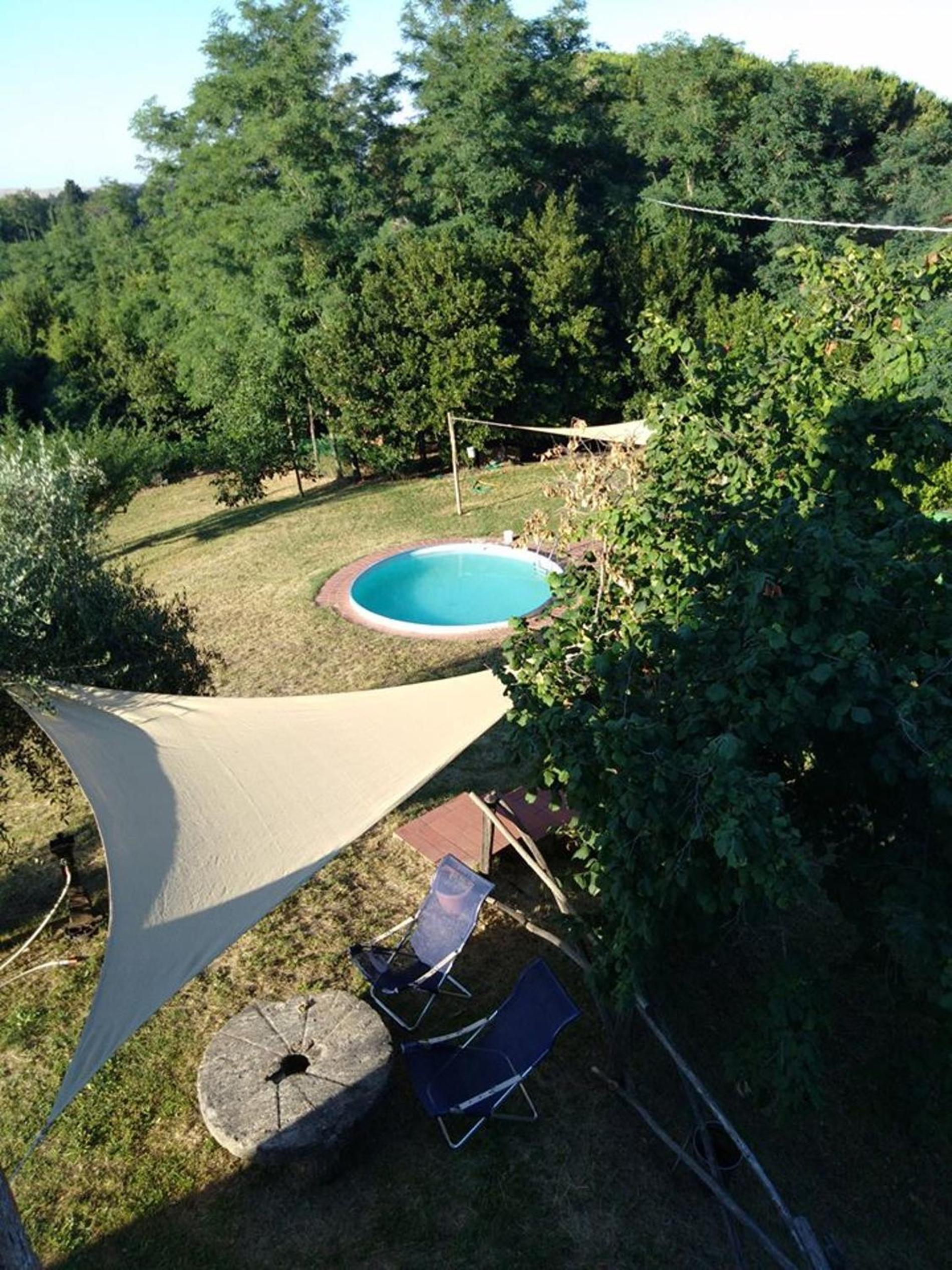 Photo 33