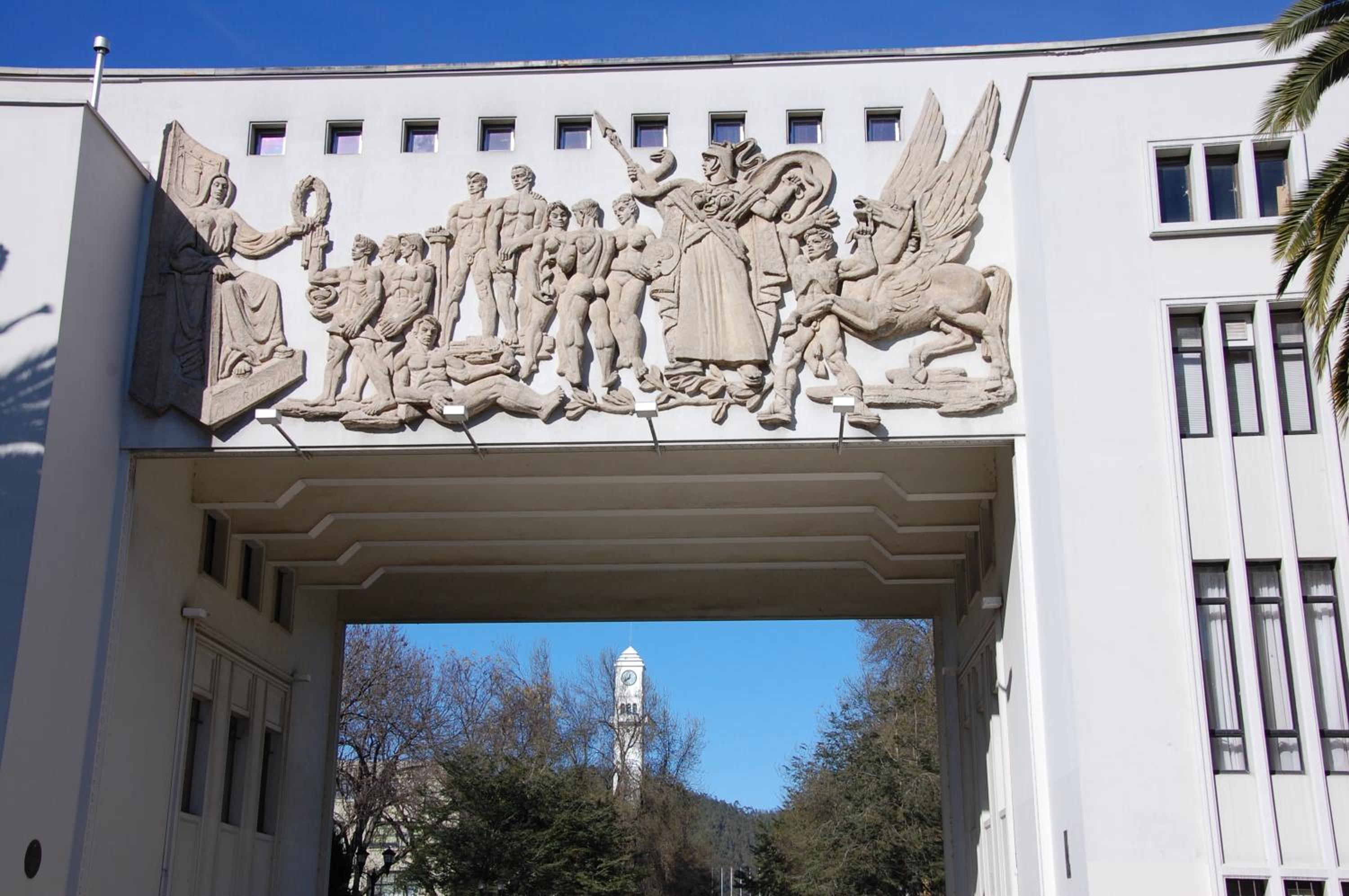 Hotel Plaza Concepción - Image 1