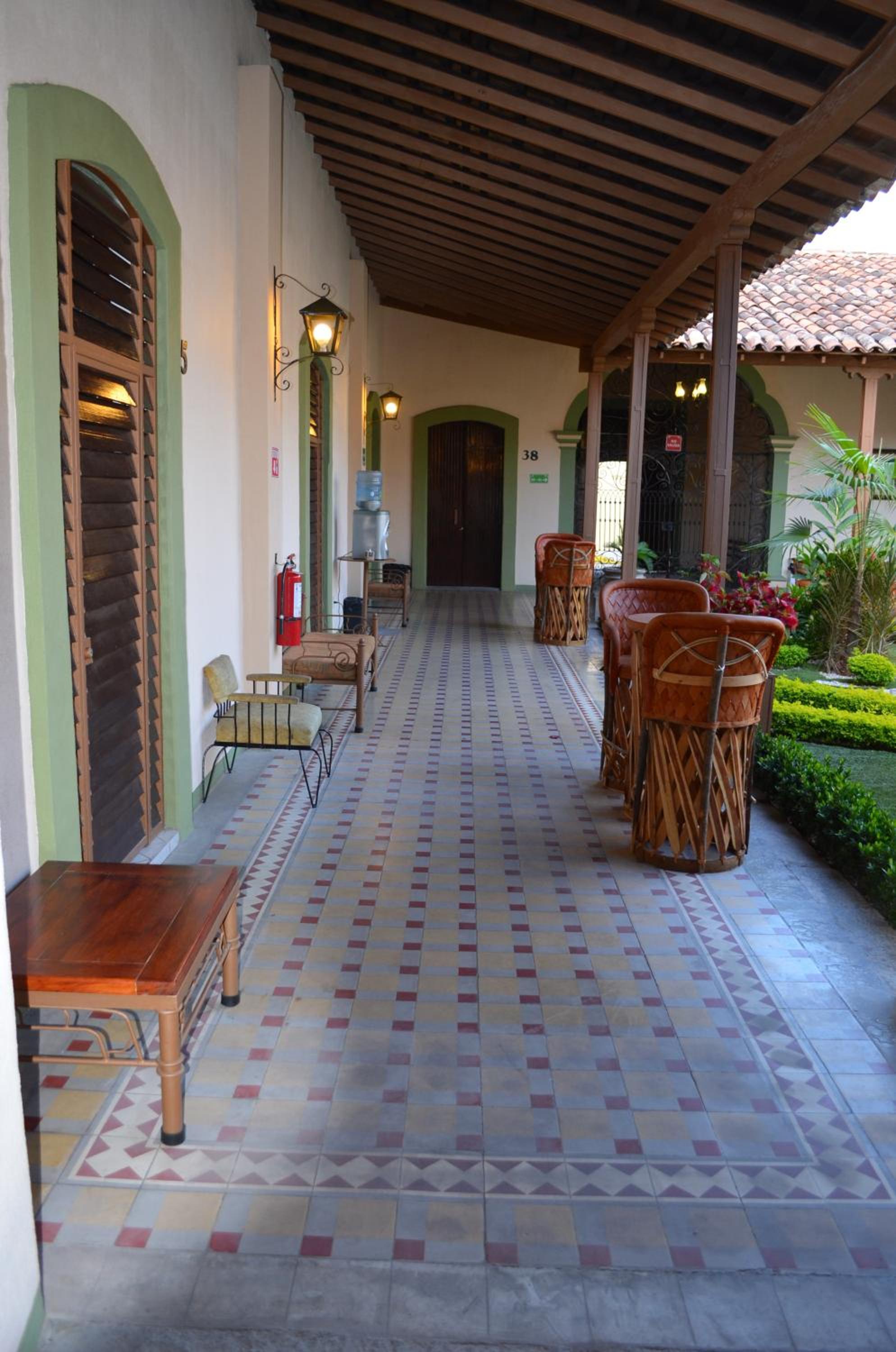 Colima Vacations - Hotel La Merced - Property Image 2