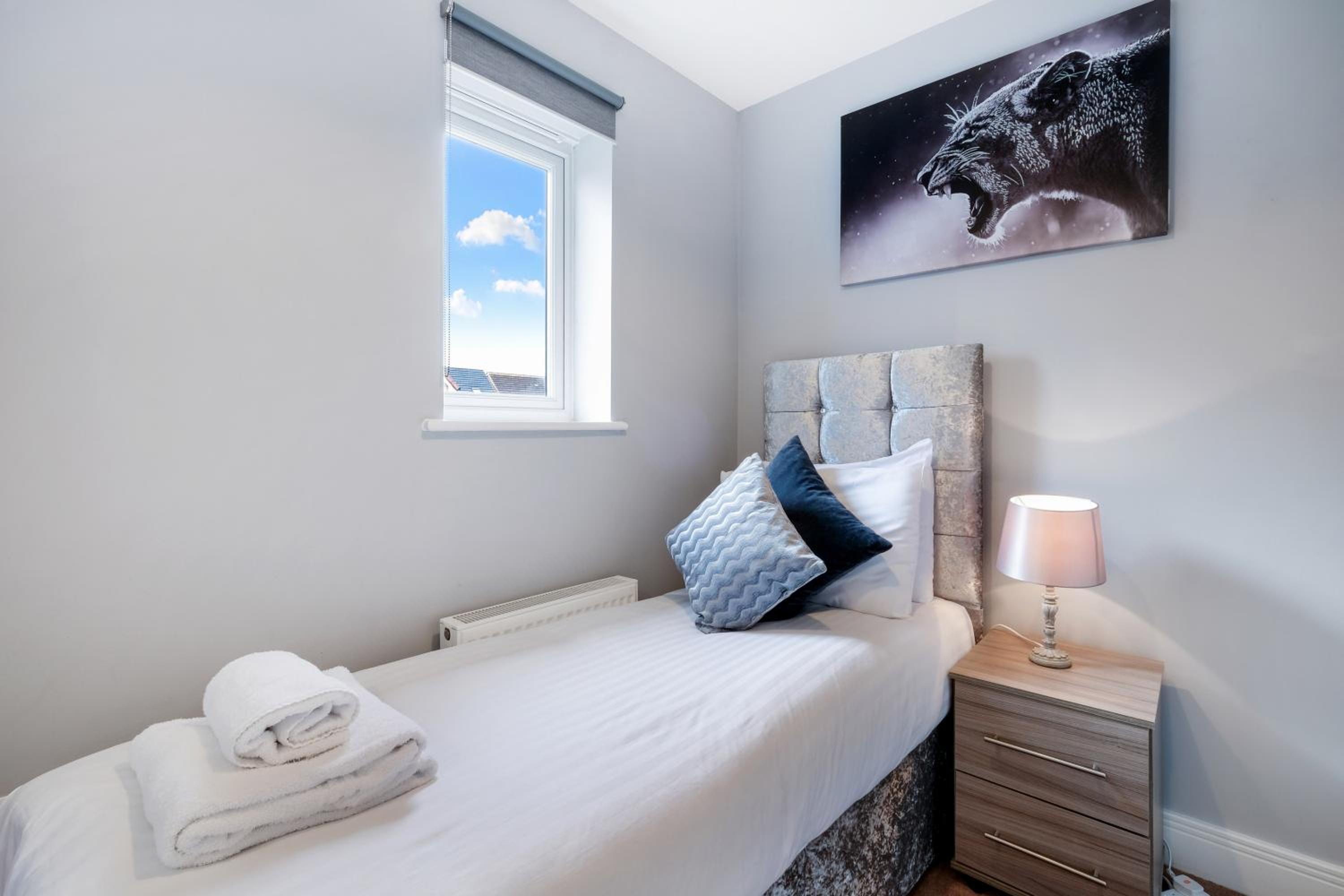 London Heathrow Living Holywell Serviced Houses - 3 and 4 bedrooms By 360stays, photo 22