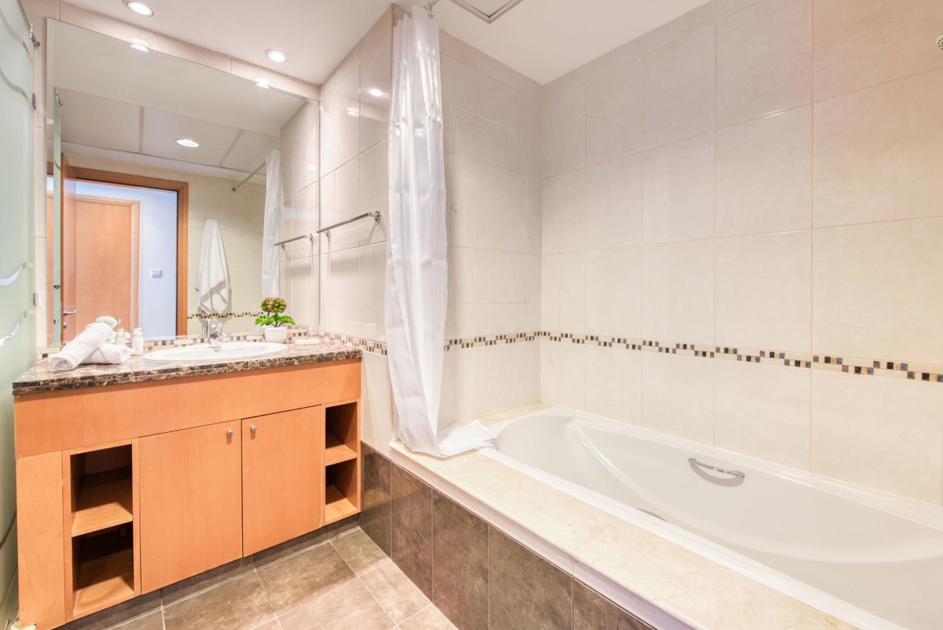 Exquisite Dubai's Urban Living in the City Centre