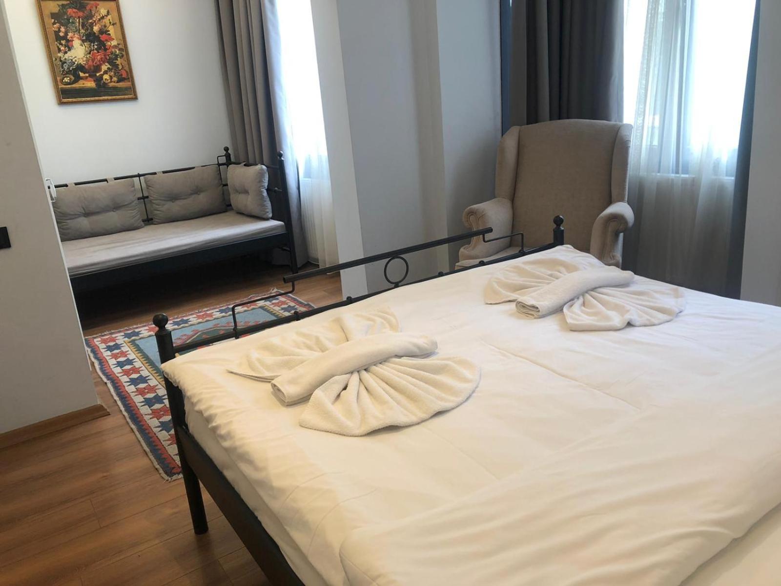 Cheers Hostel - Image 48