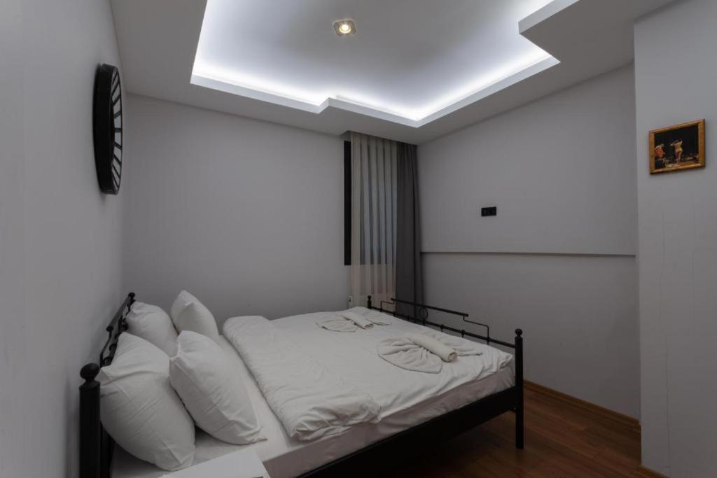 Cheers Hostel - Image 49