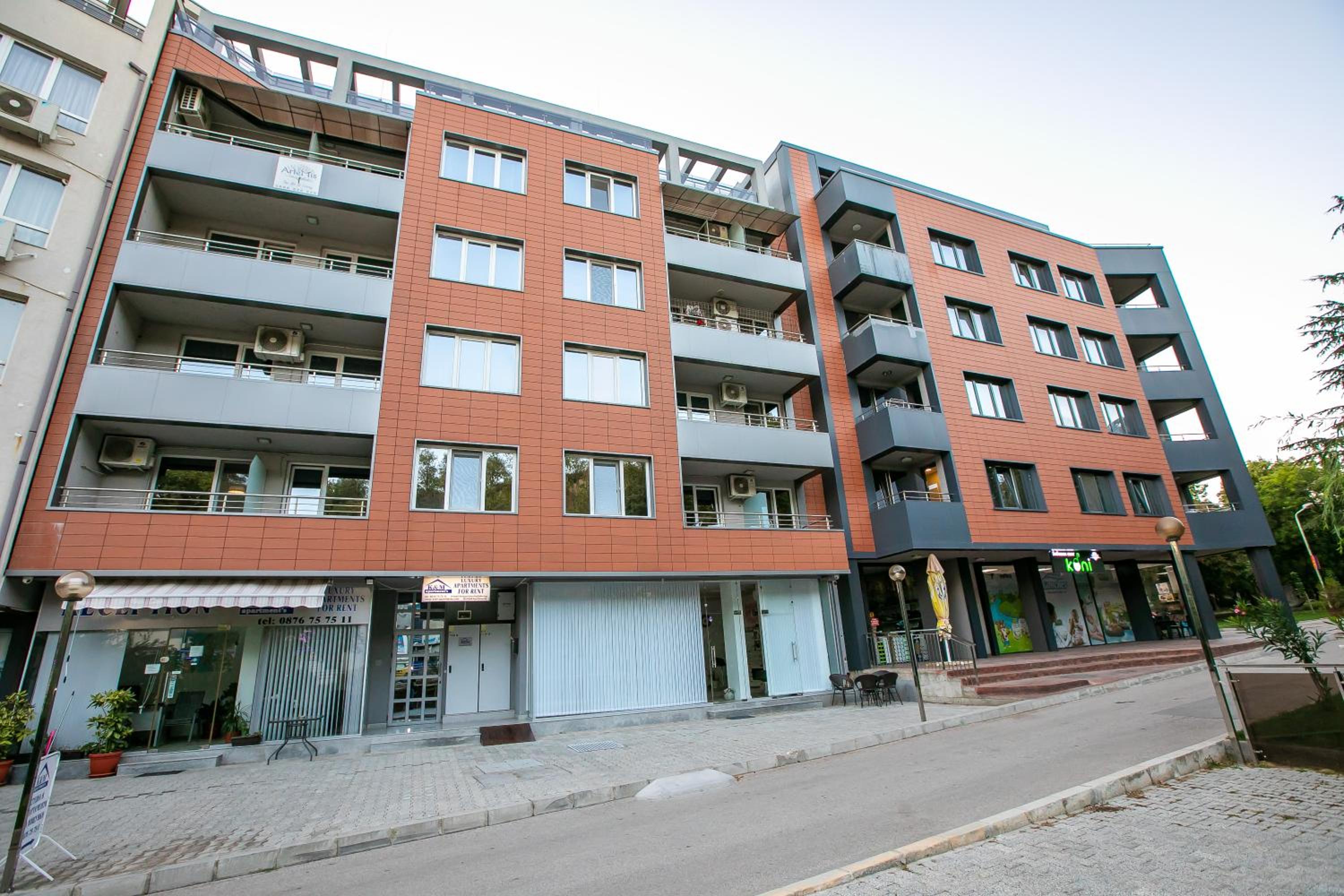 Photo 43