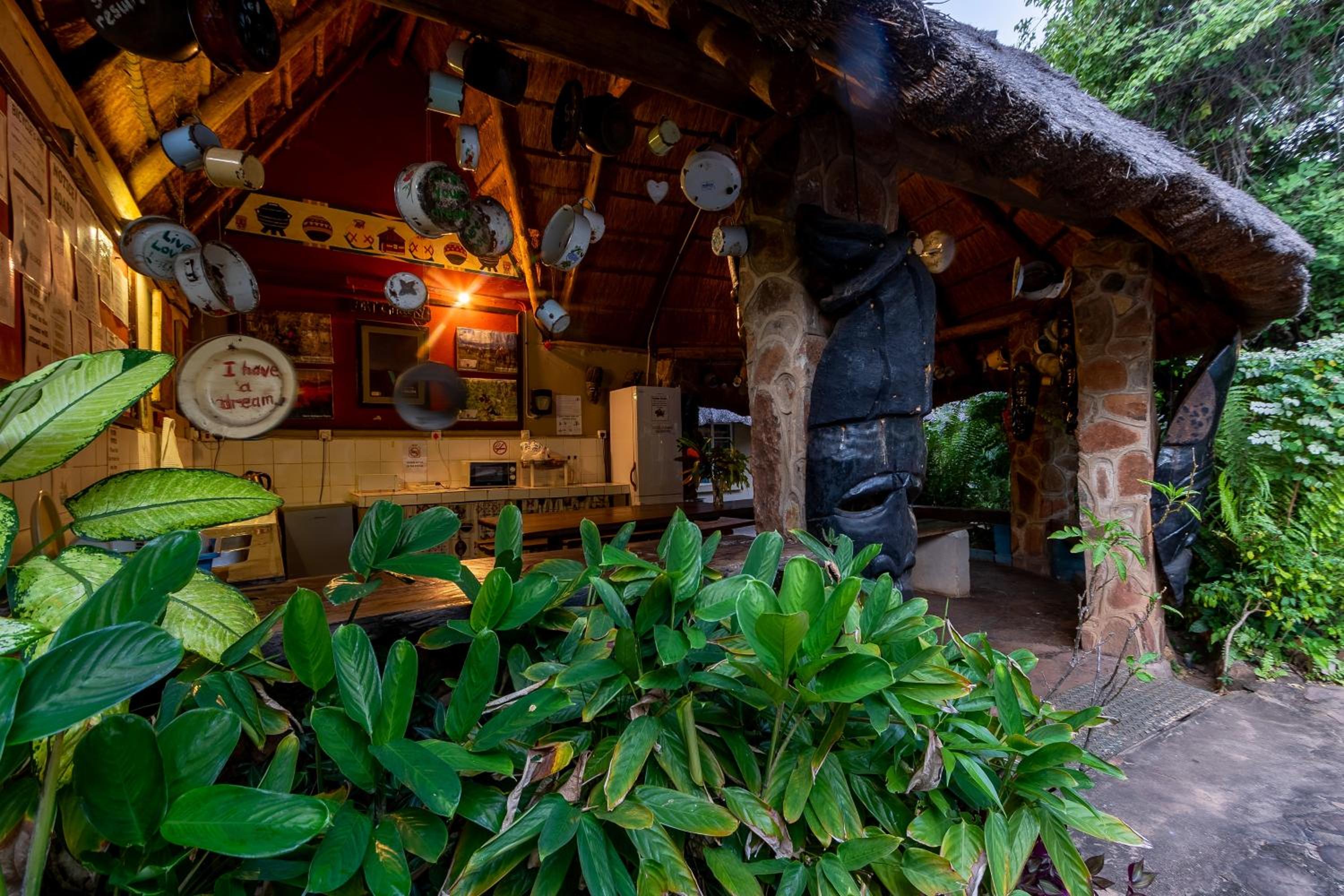 Victoria Falls Backpackers Lodge