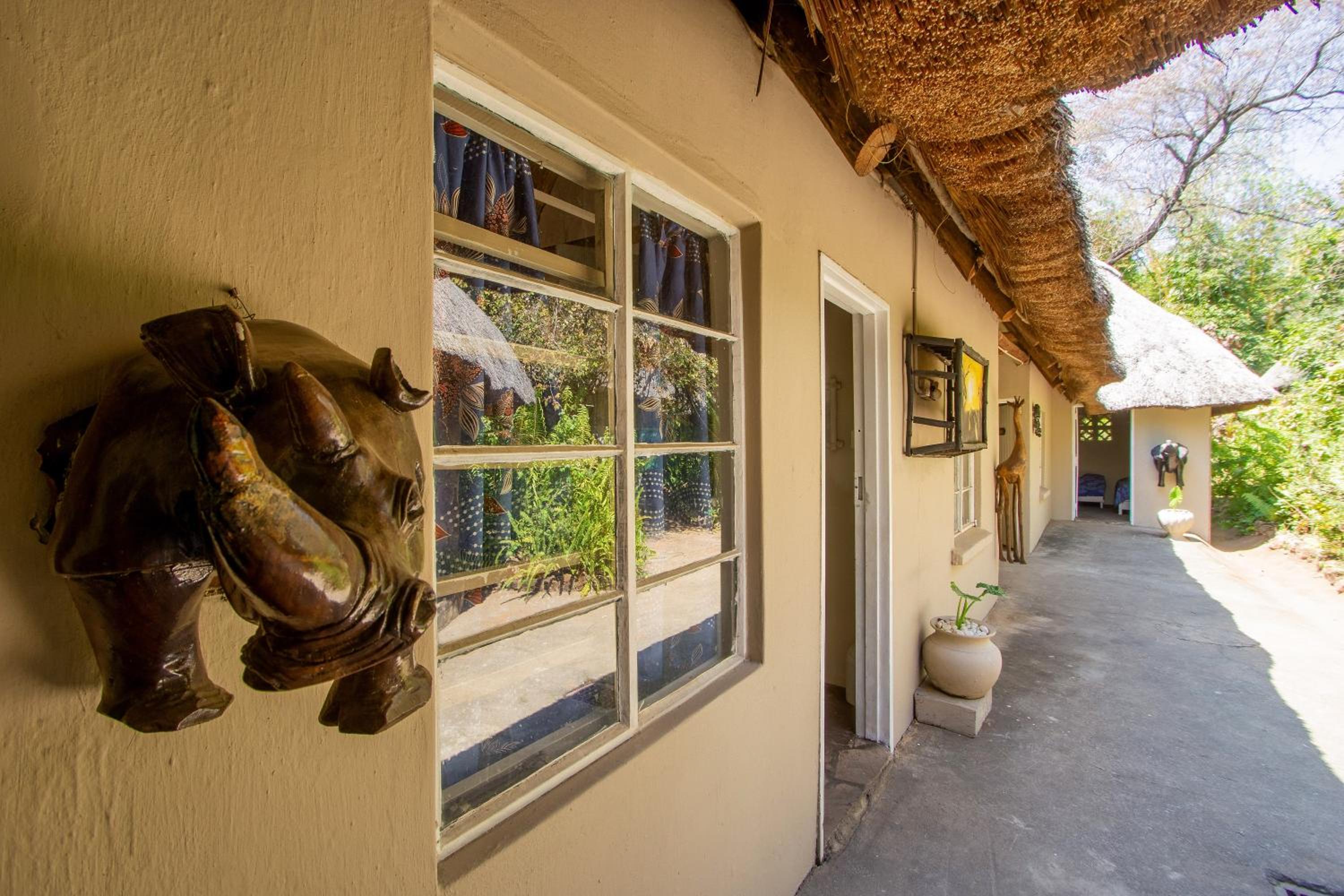 Victoria Falls Backpackers Lodge