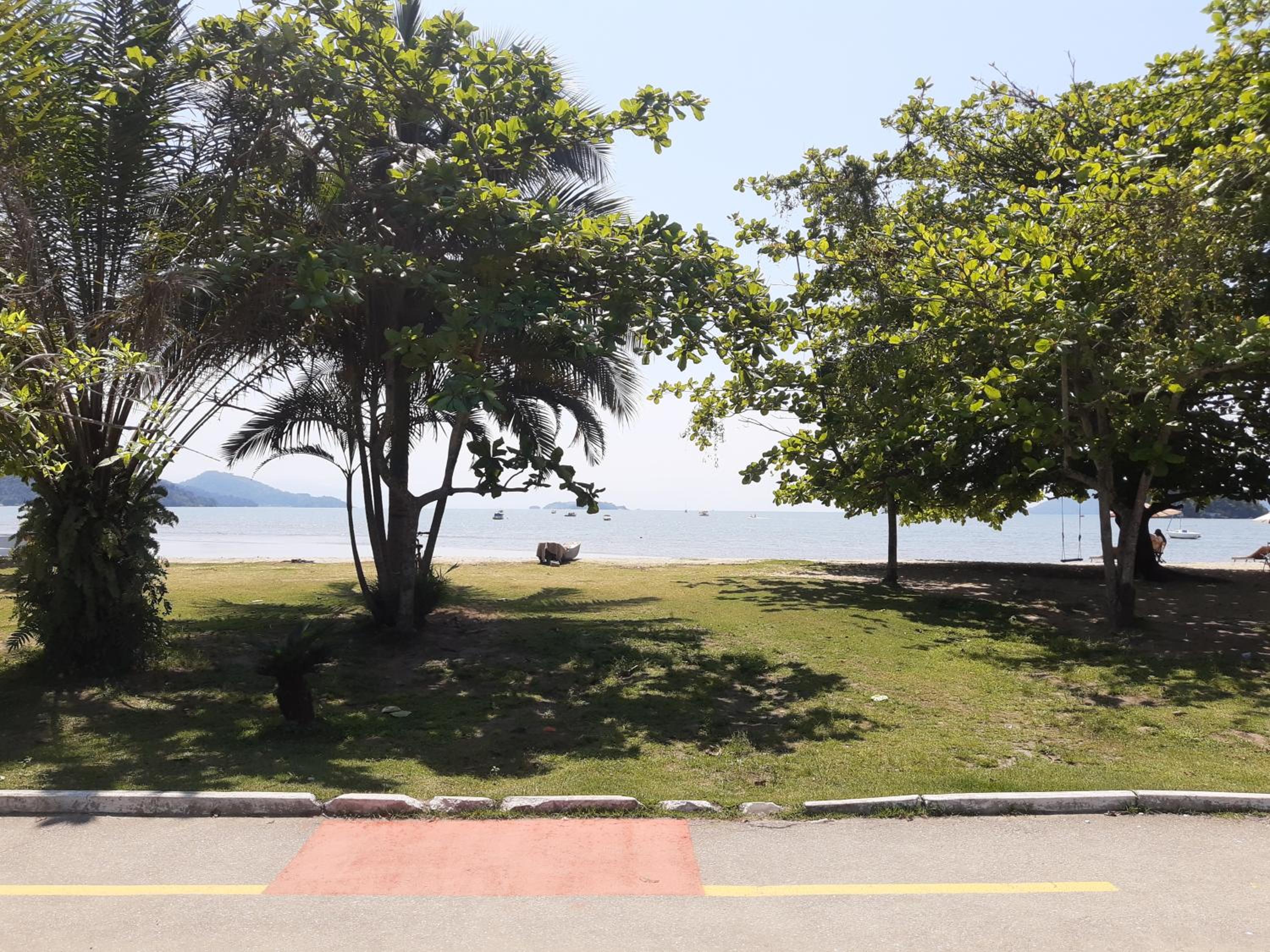 Casa Jardim Bangalos
