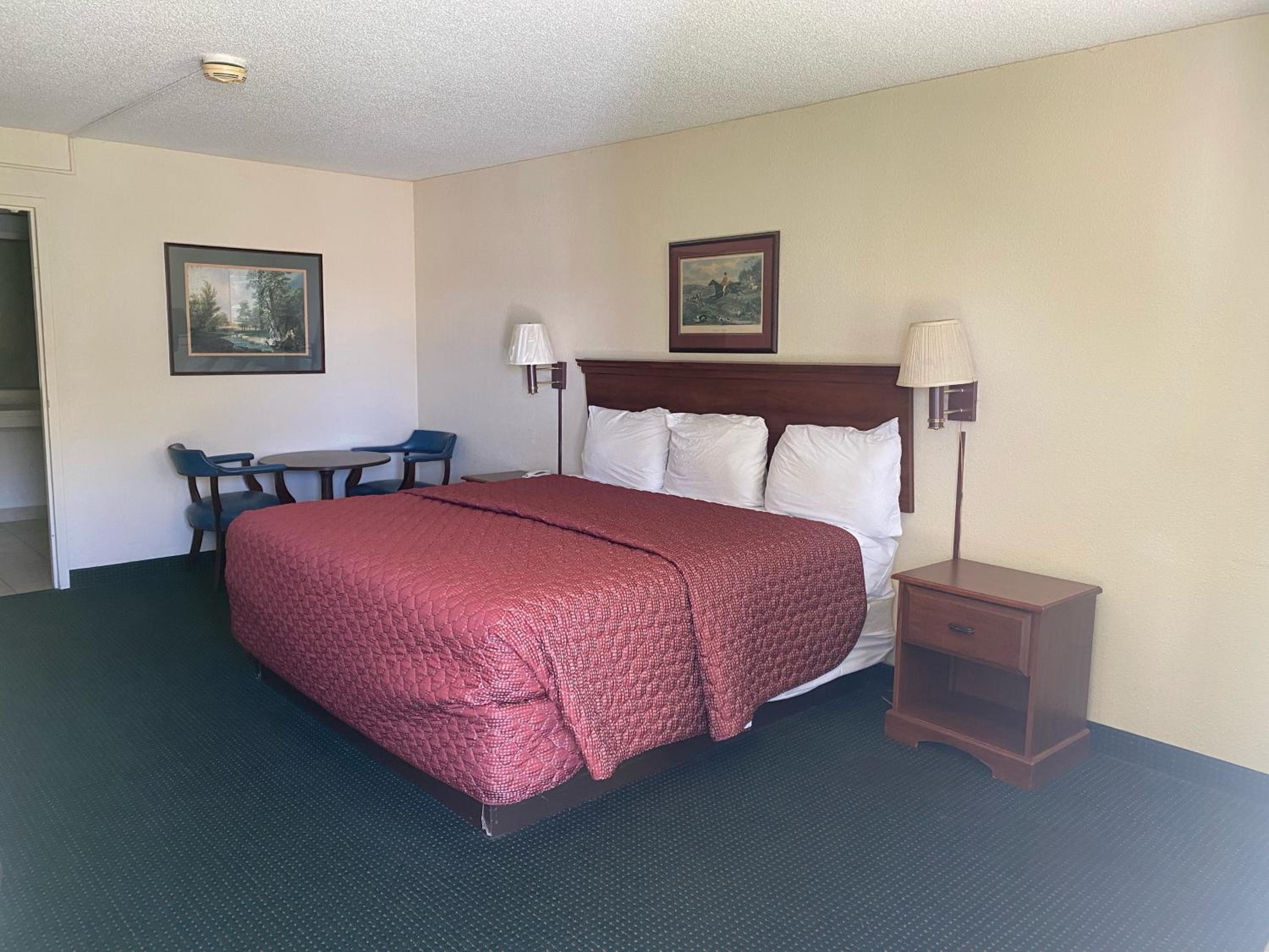 Motel 6 Sandersville, GA