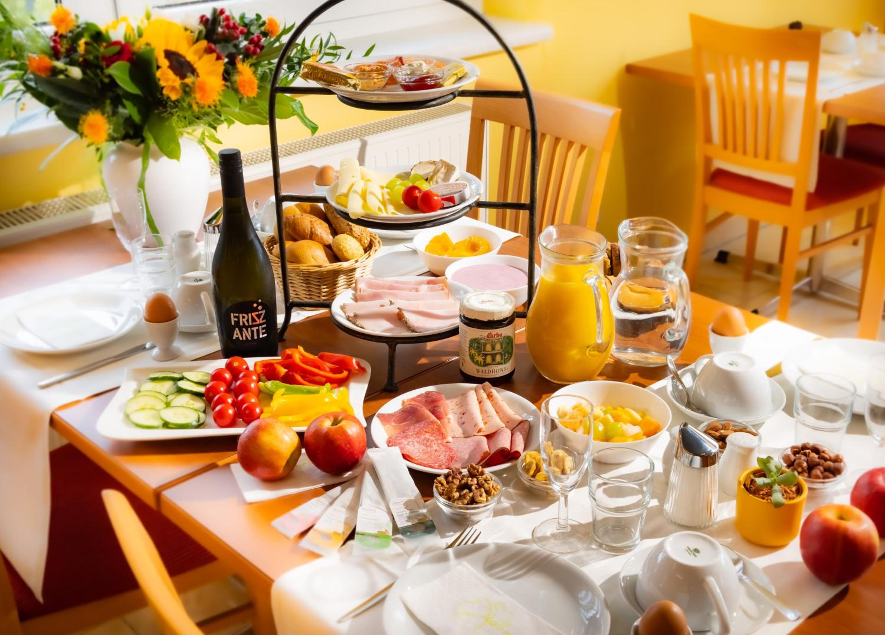 Golf & Thermenland Sonnenpension Frühstückshotel Burgauberg Stegersbach