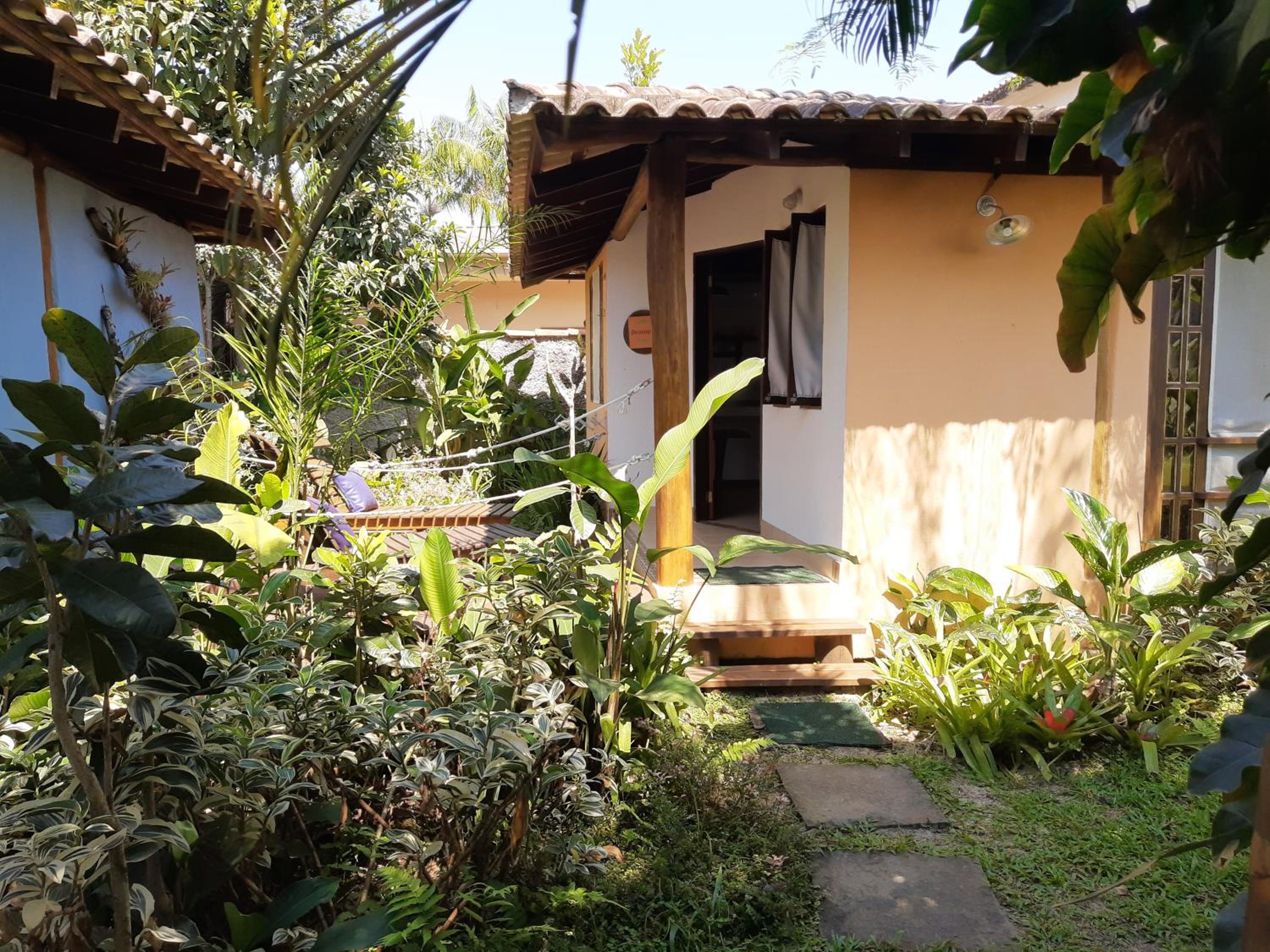 Casa Jardim Bangalos