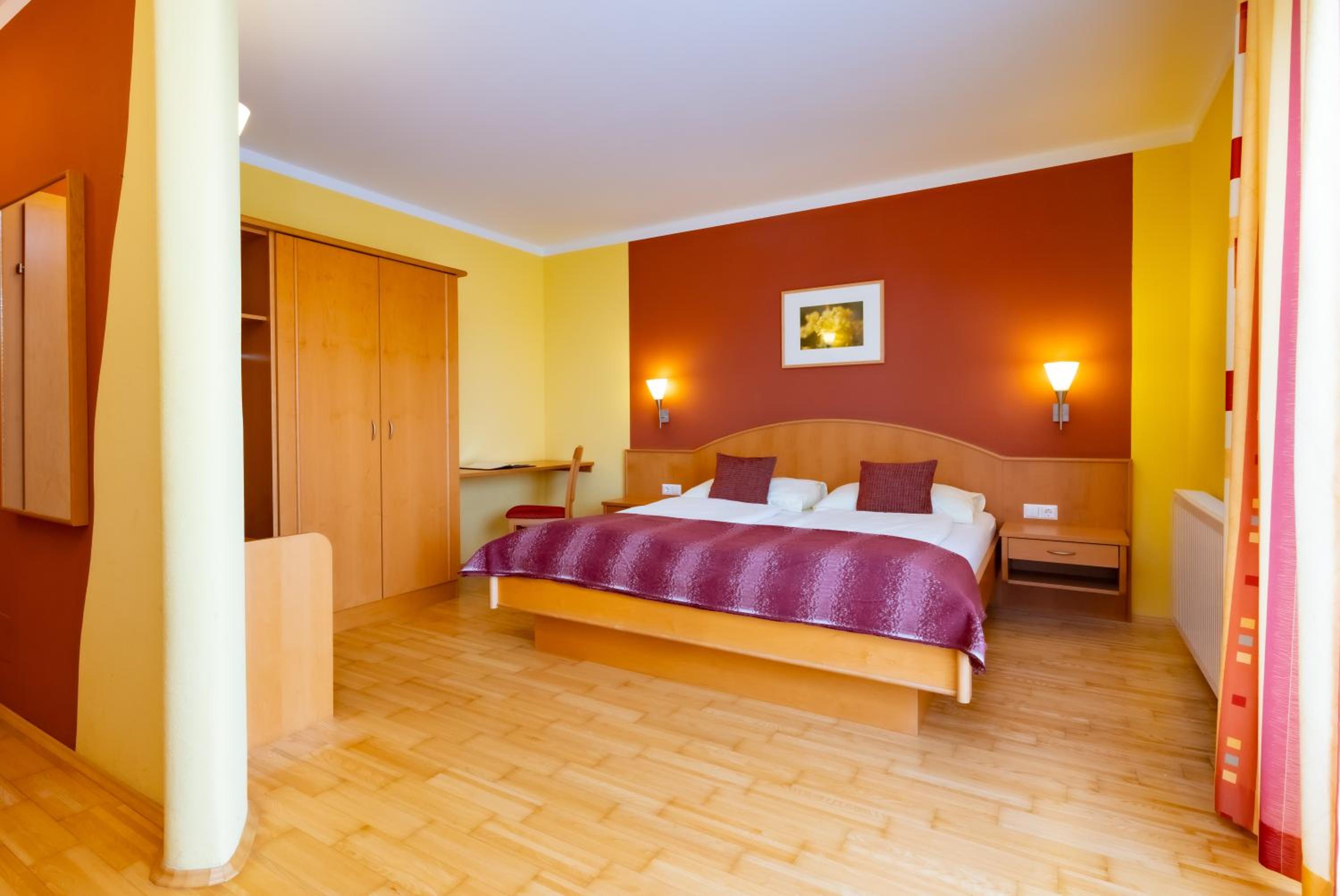 Golf & Thermenland Sonnenpension Frühstückshotel Burgauberg Stegersbach