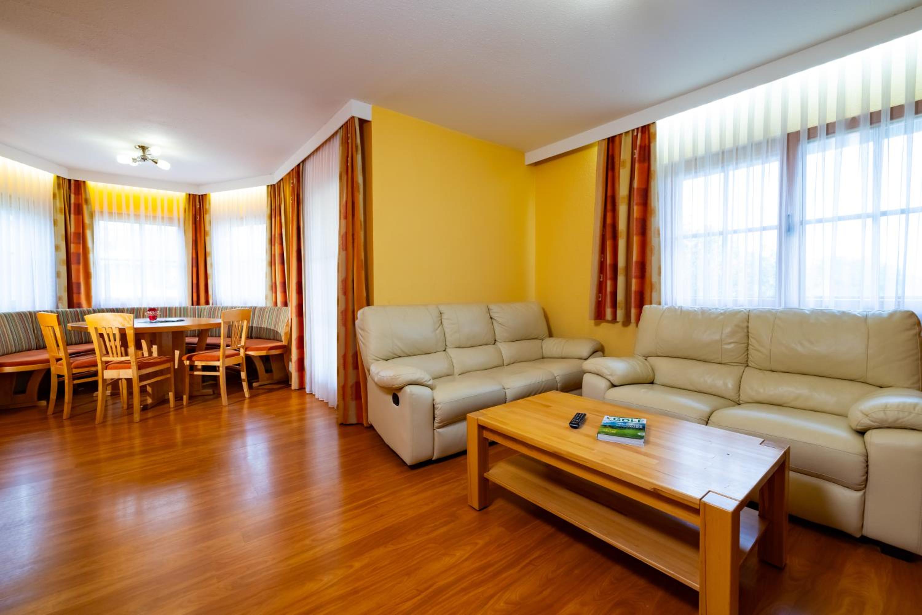 Golf & Thermenland Sonnenpension Frühstückshotel Burgauberg Stegersbach