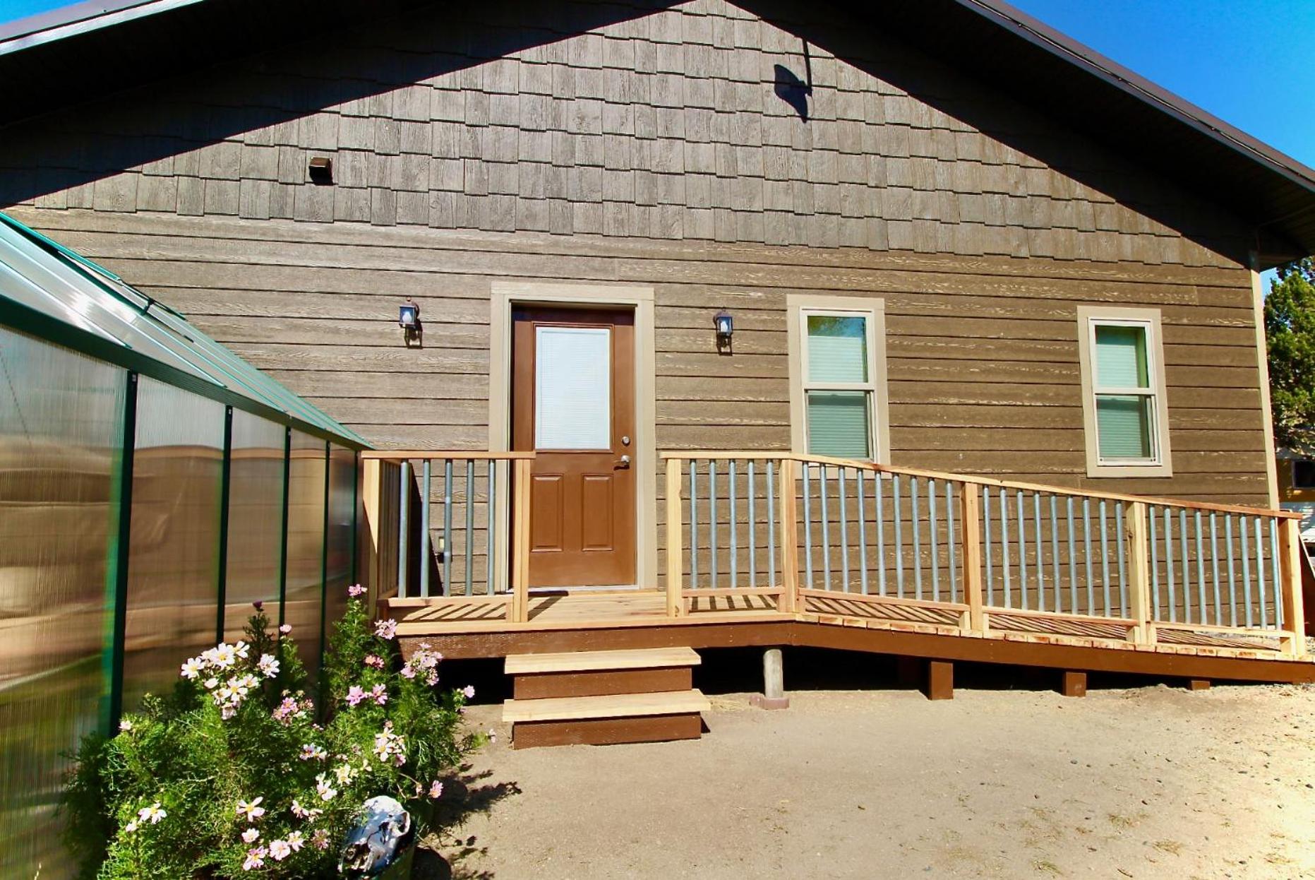 Upper Ranch - 100 Acre Mountain Views