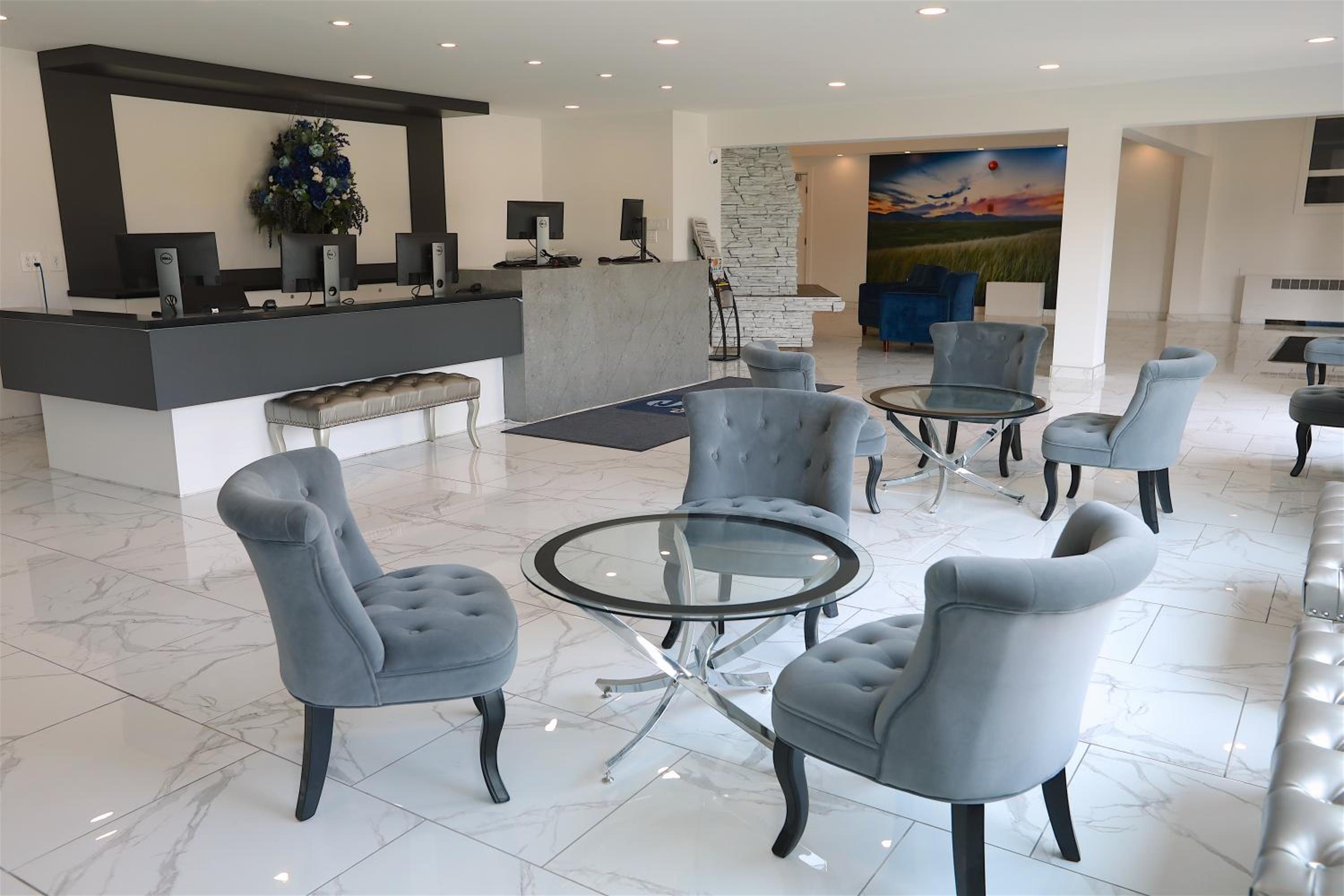 Medicine Hat Vacations - Clarion Pointe - Property Image 10