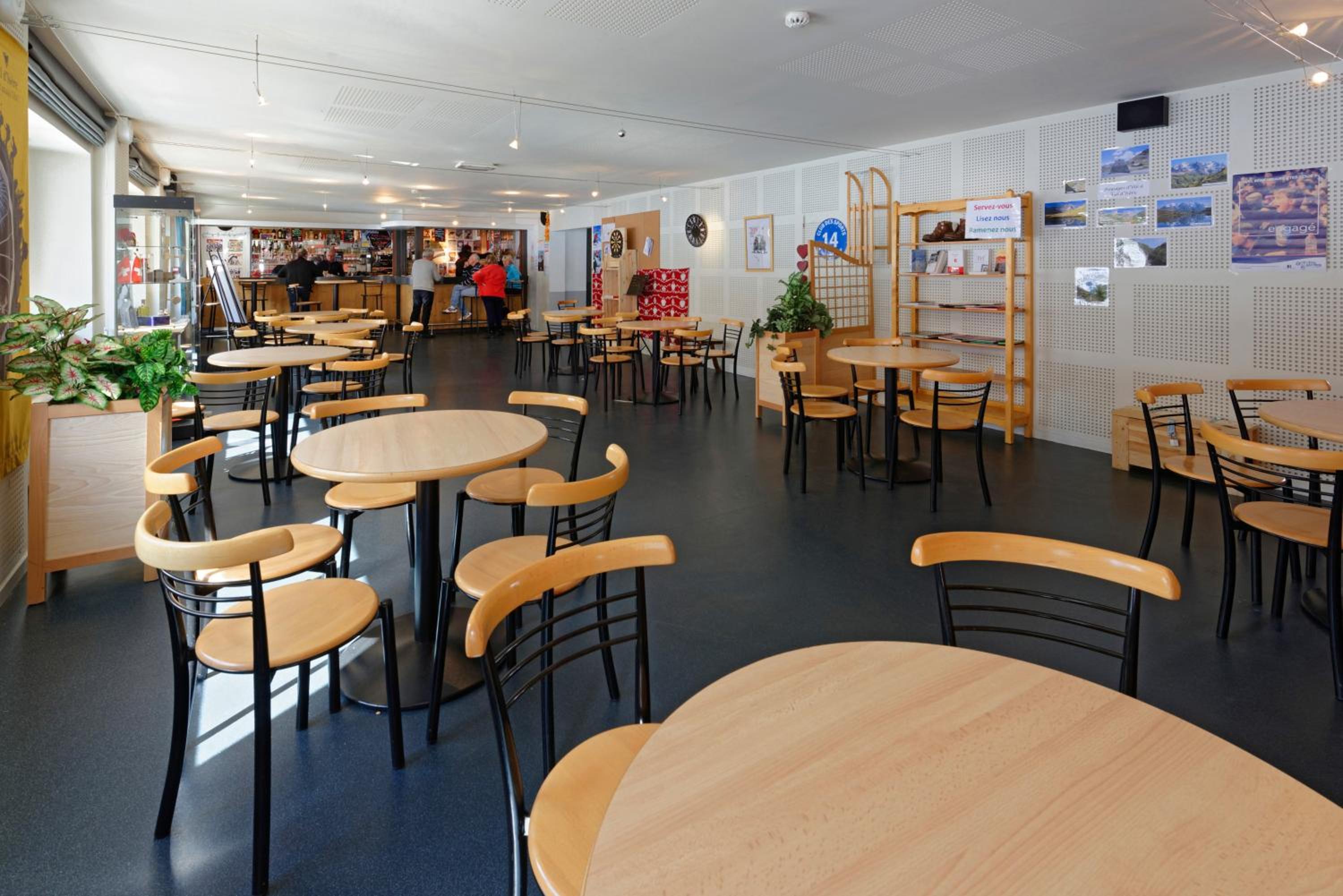 restaurant