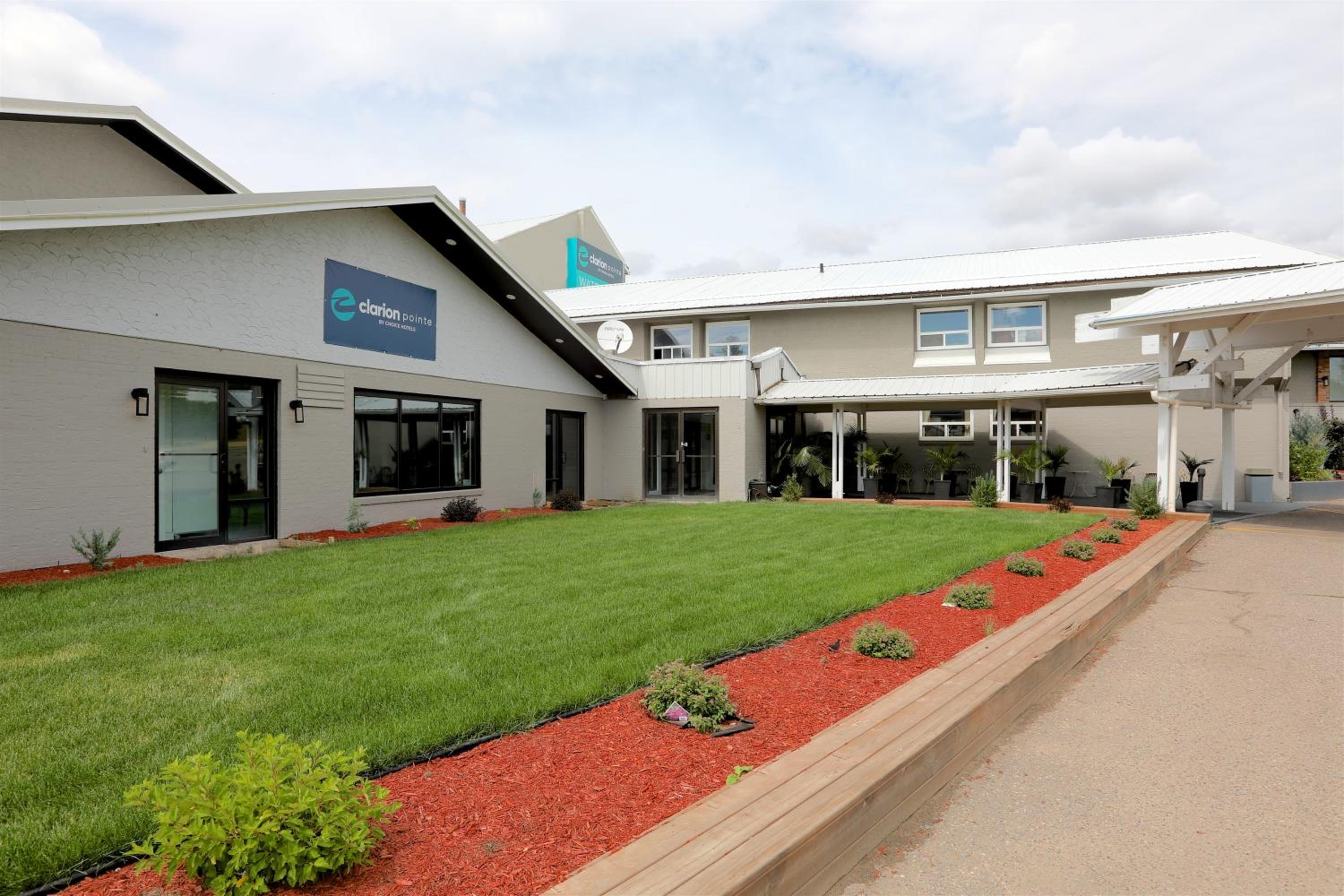 Medicine Hat Vacations - Clarion Pointe - Property Image 6