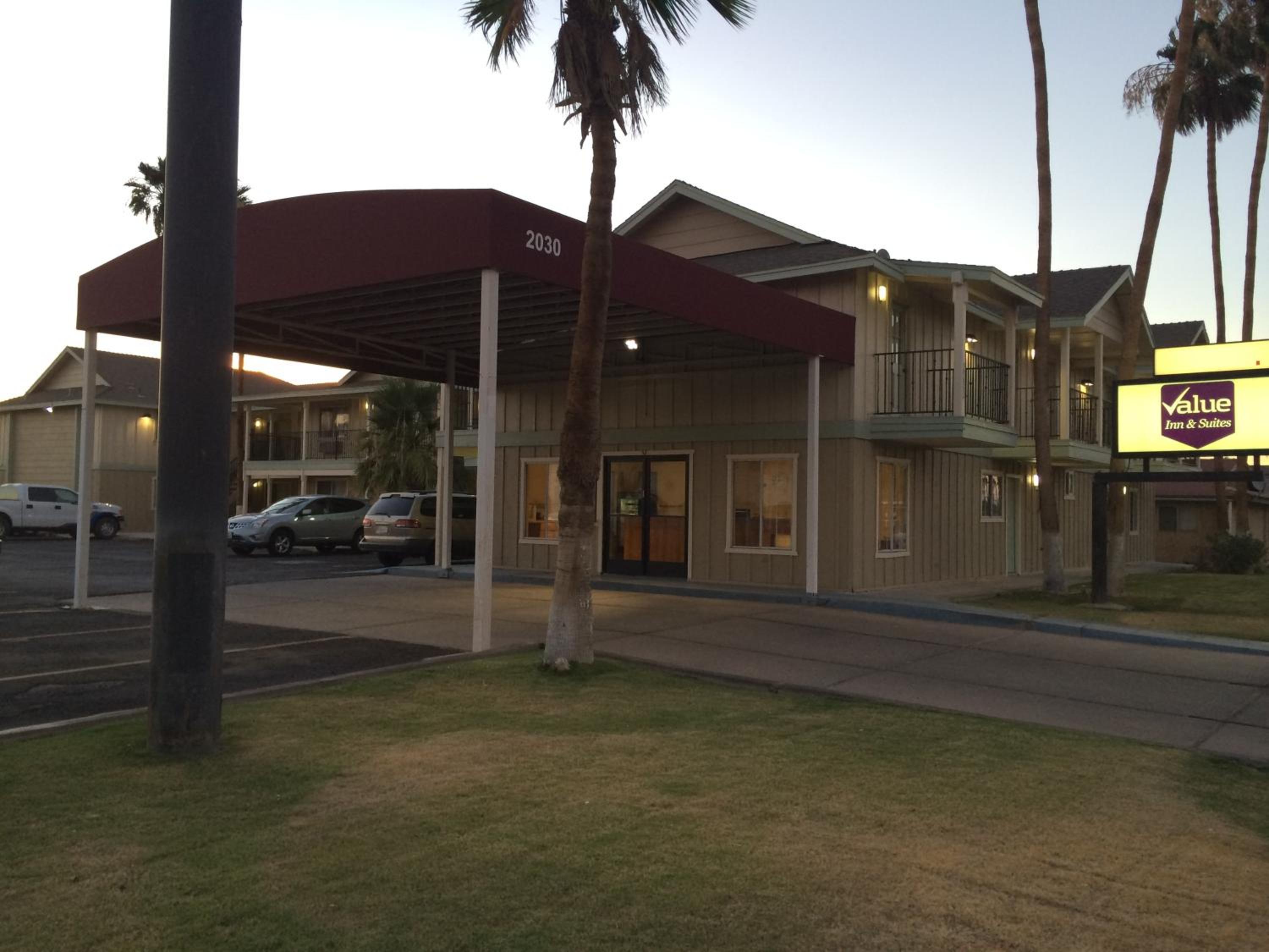 Value Inn & Suites view 2