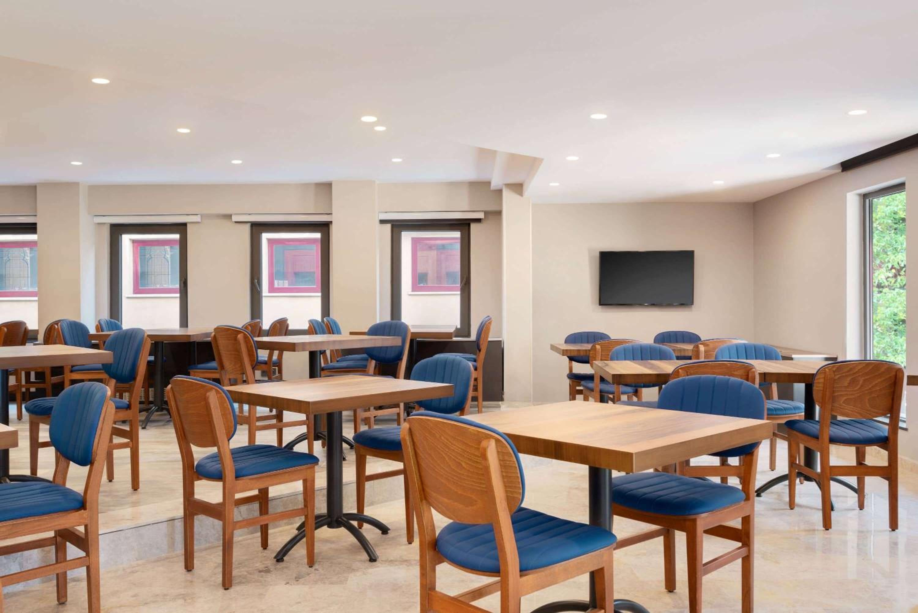 Days Hotel by Wyndham Ankara Cankaya - Image 7