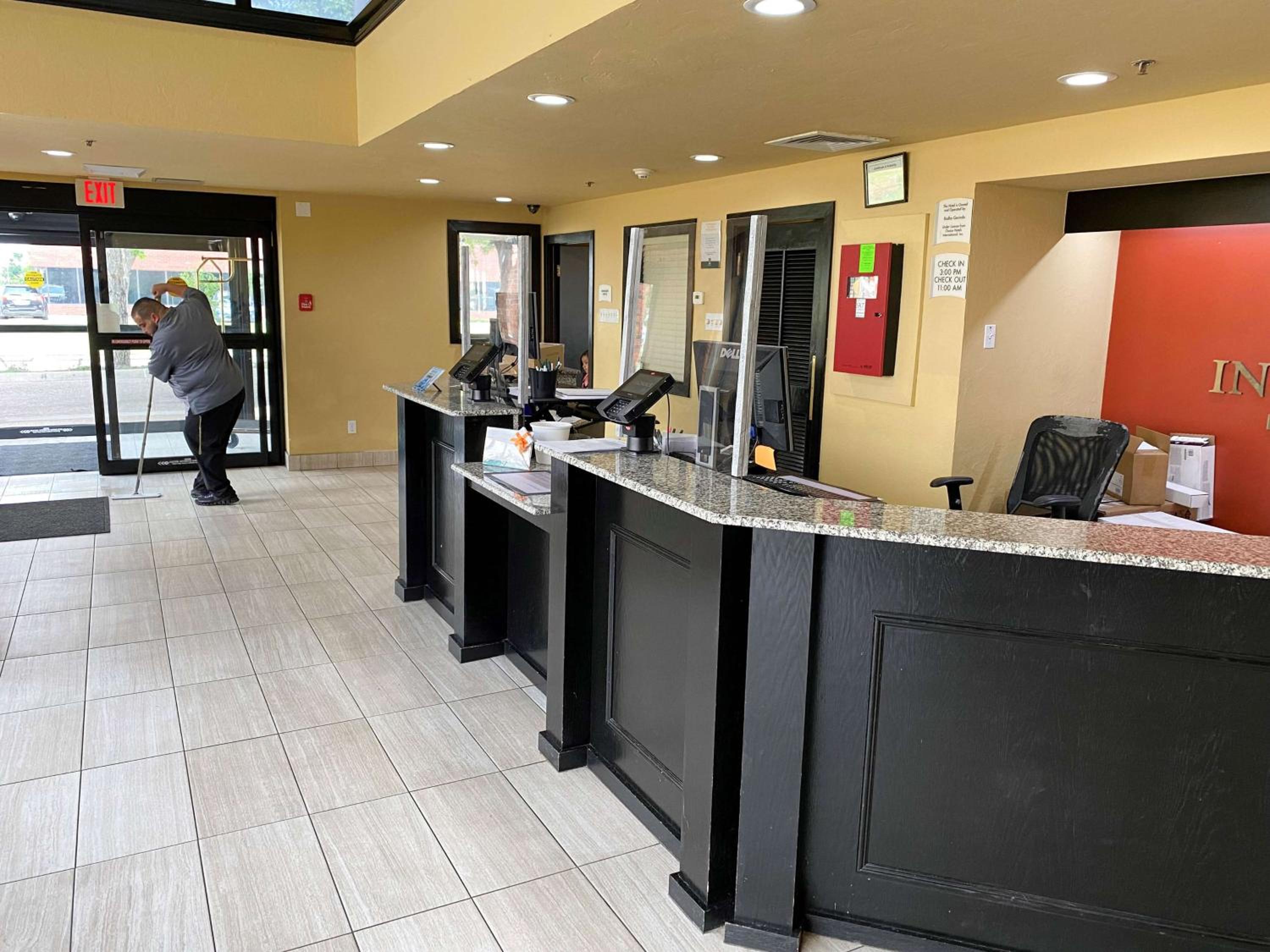 Oklahoma City Vacations - Motel 6 Oklahoma City OK Fairgrounds West - Property Image 33