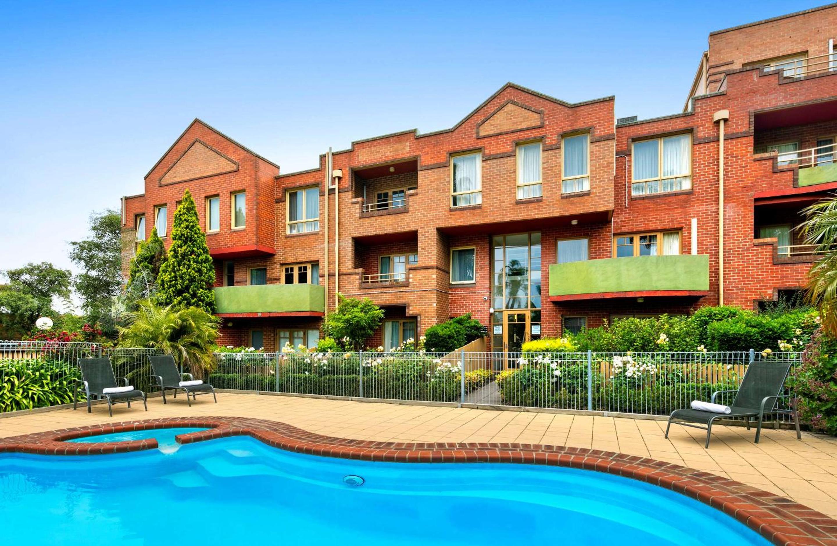 Comfort Apartments Royal Gardens-0