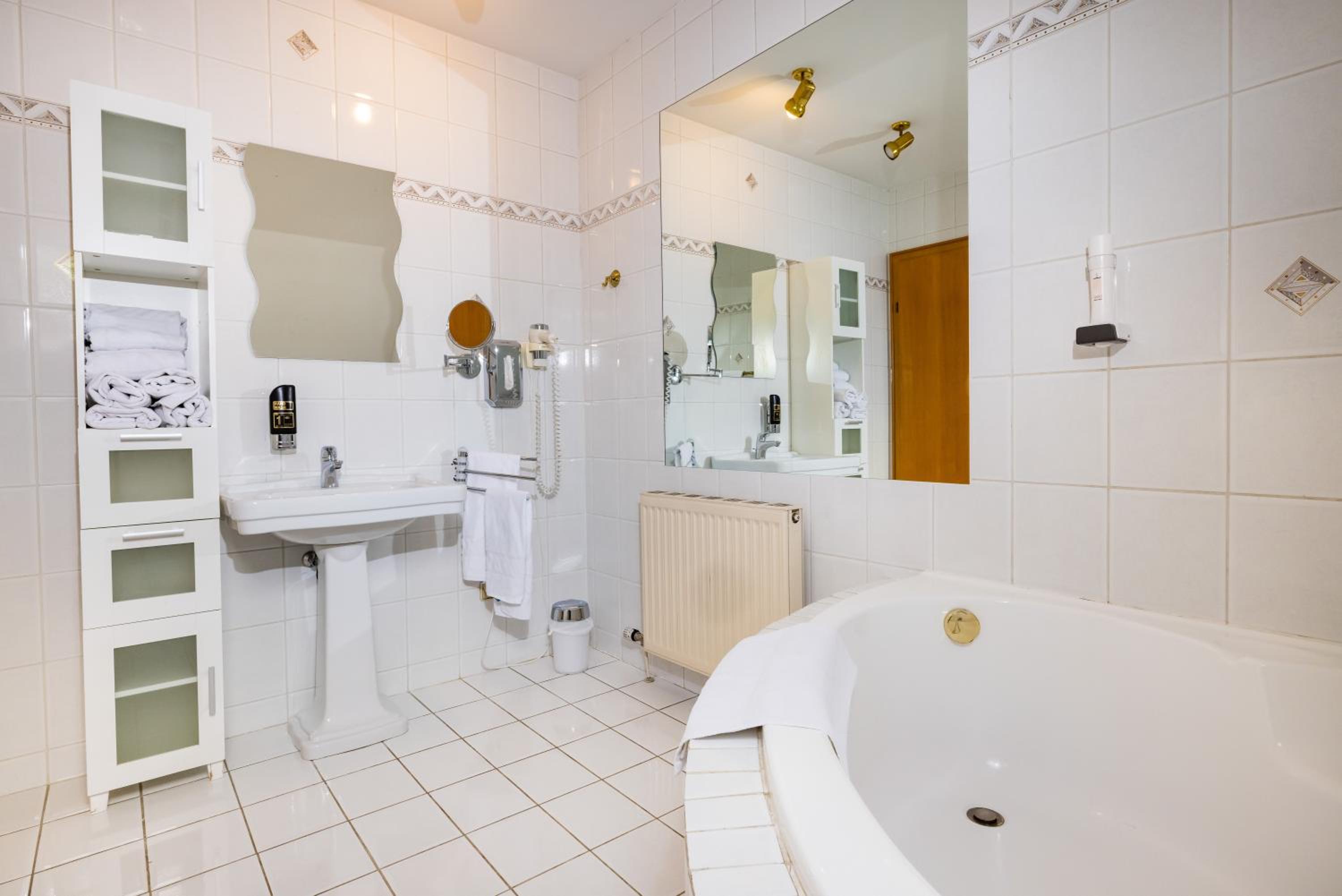 Golf & Thermenland Sonnenpension Frühstückshotel Burgauberg Stegersbach