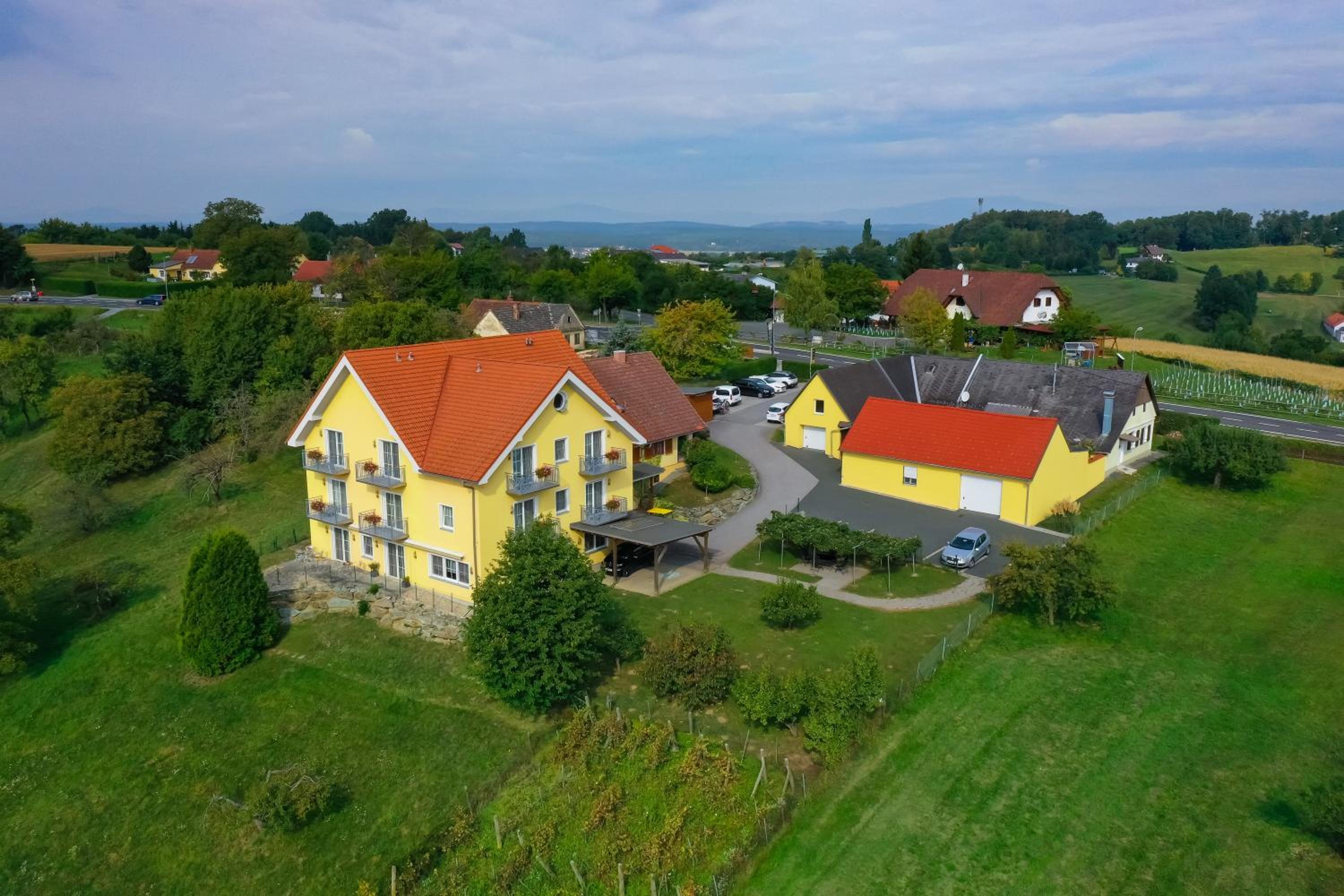 Golf & Thermenland Sonnenpension Frühstückshotel Burgauberg Stegersbach