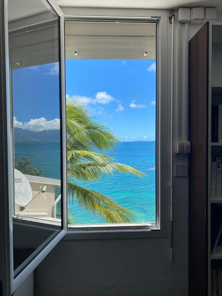 STUDIO EN DUPLEX , FACE A LA MER view 2