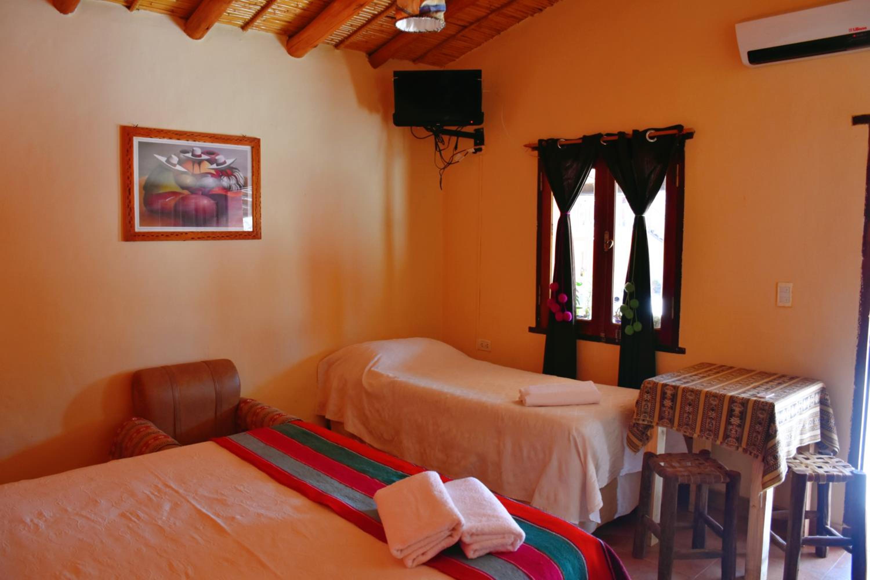 Hostal Paseo de los Colorados