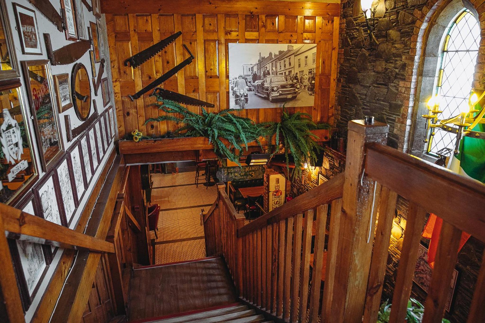 Hotel Muskerry Arms Bar and B&B - Image 1