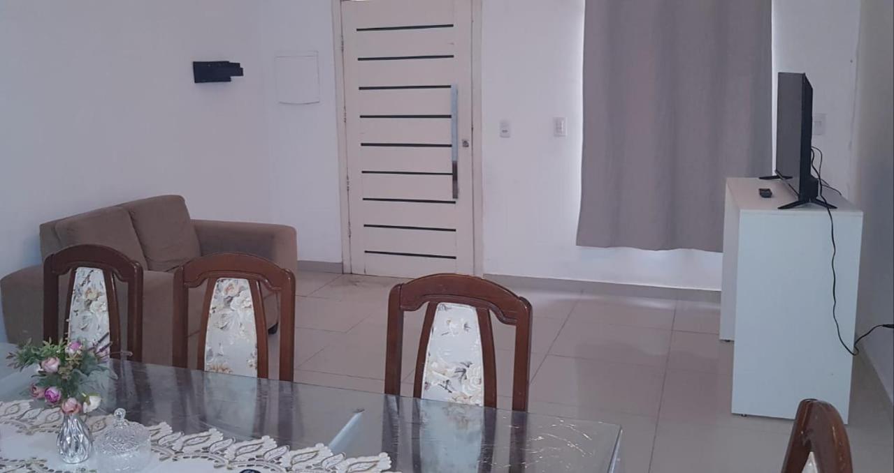 Sobrado 2 amplo e confortável em condomínio