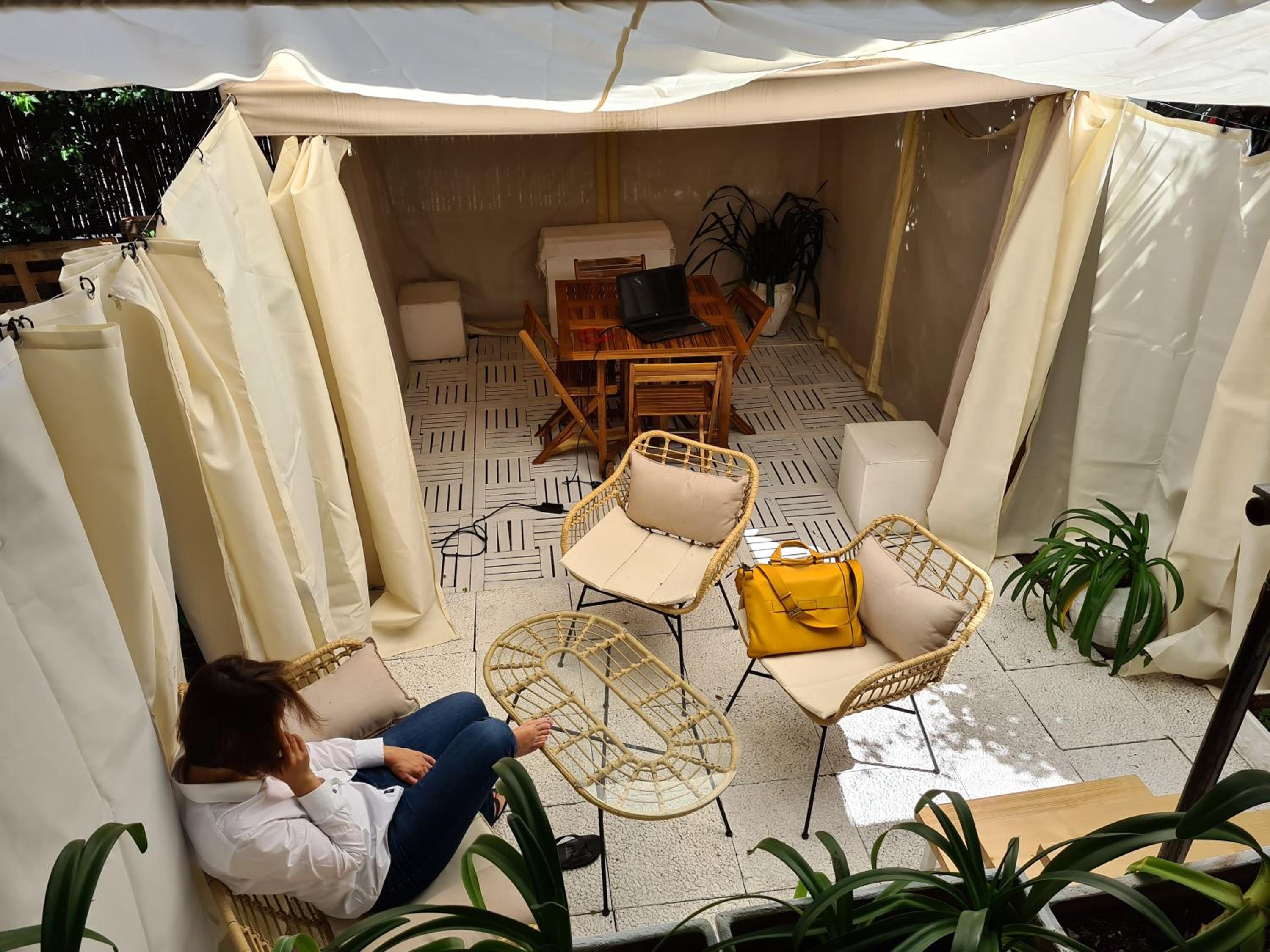 lounge
