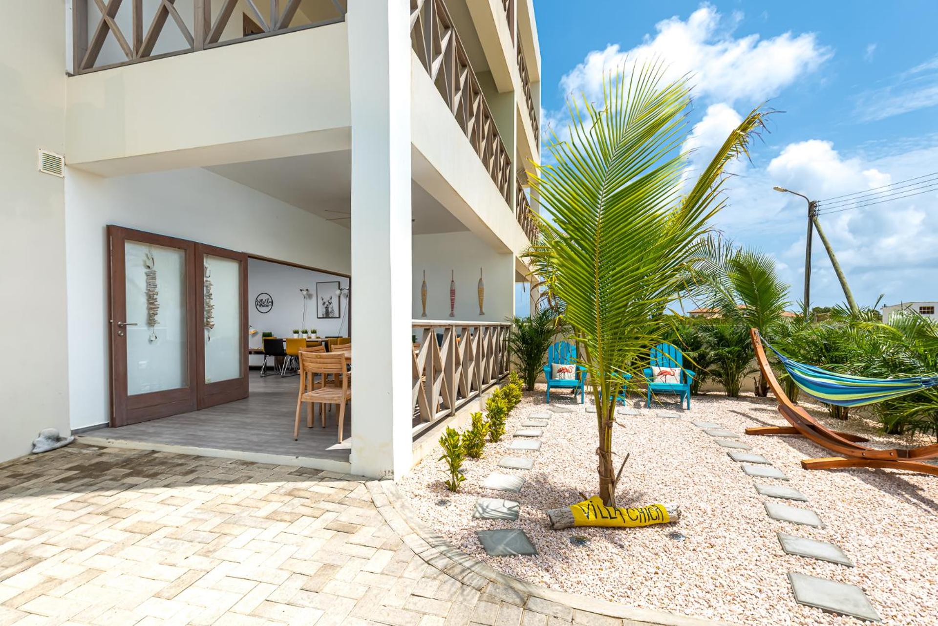 Villa Chica 3 min to Beach, Diving & Restaurants with Pool and private Garden 10 min to Windsurfing & Kitesurfing