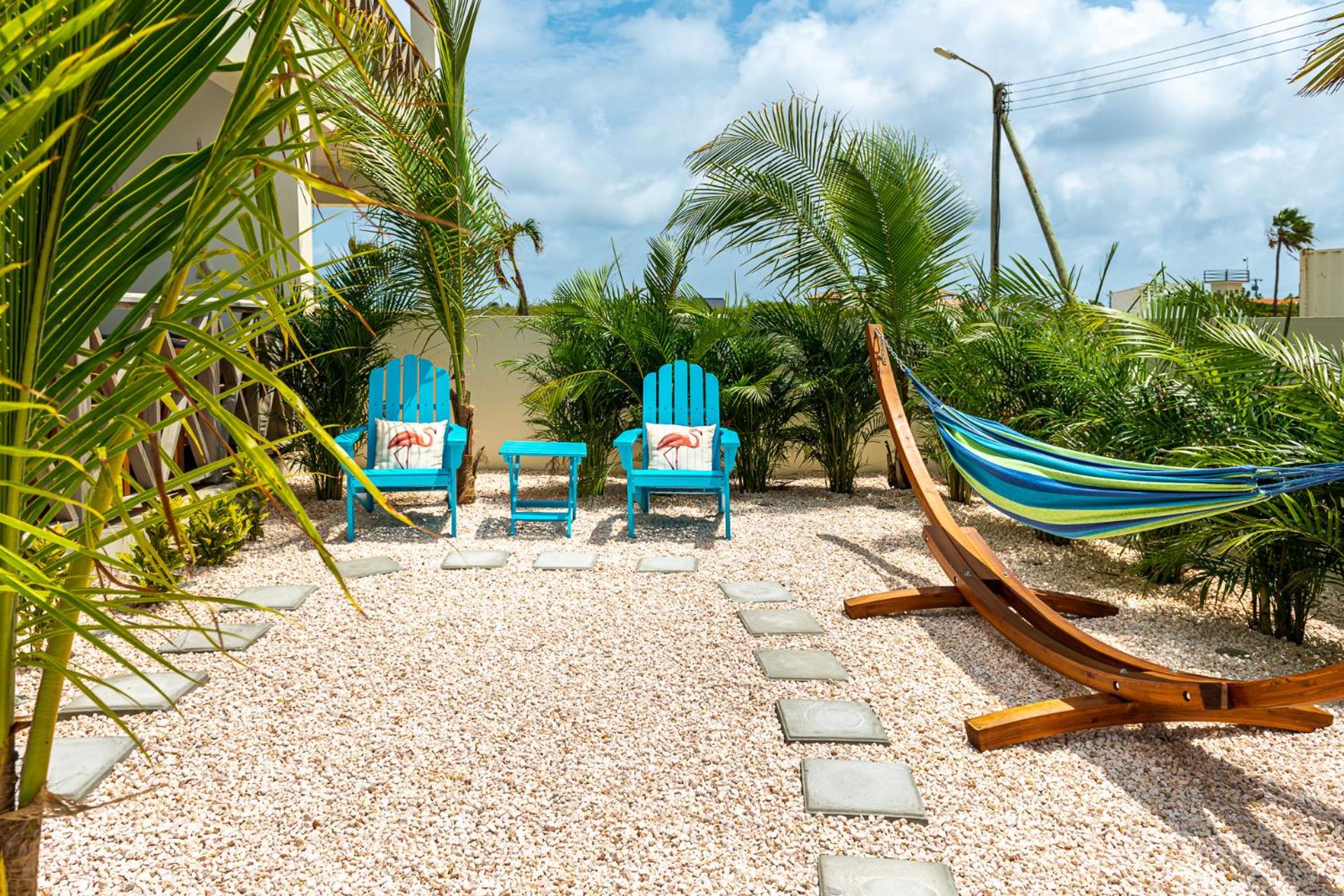 Villa Chica 3 min to Beach, Diving & Restaurants with Pool and private Garden 10 min to Windsurfing & Kitesurfing