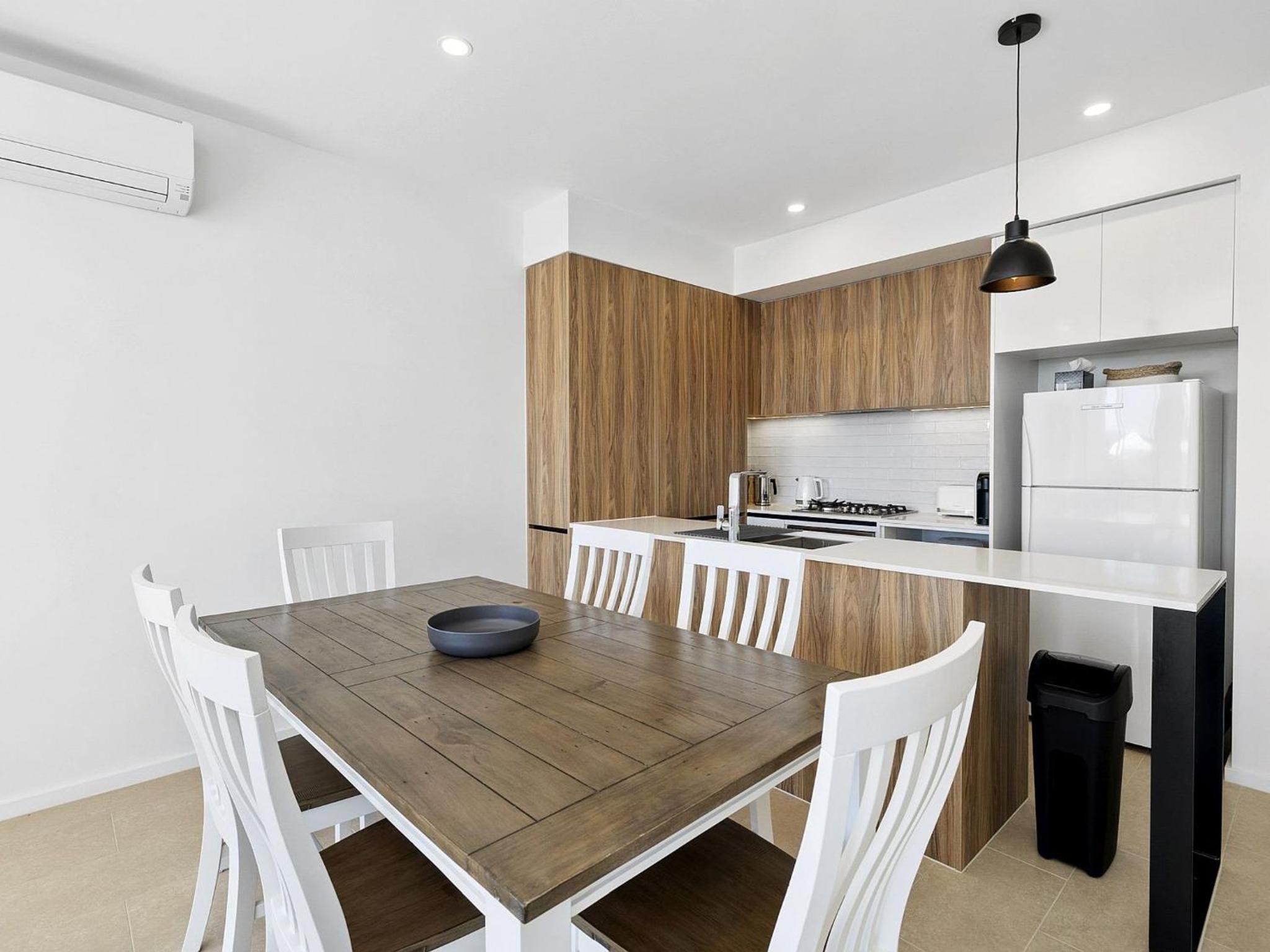 Beach Townhouse Storrer 35 view 4